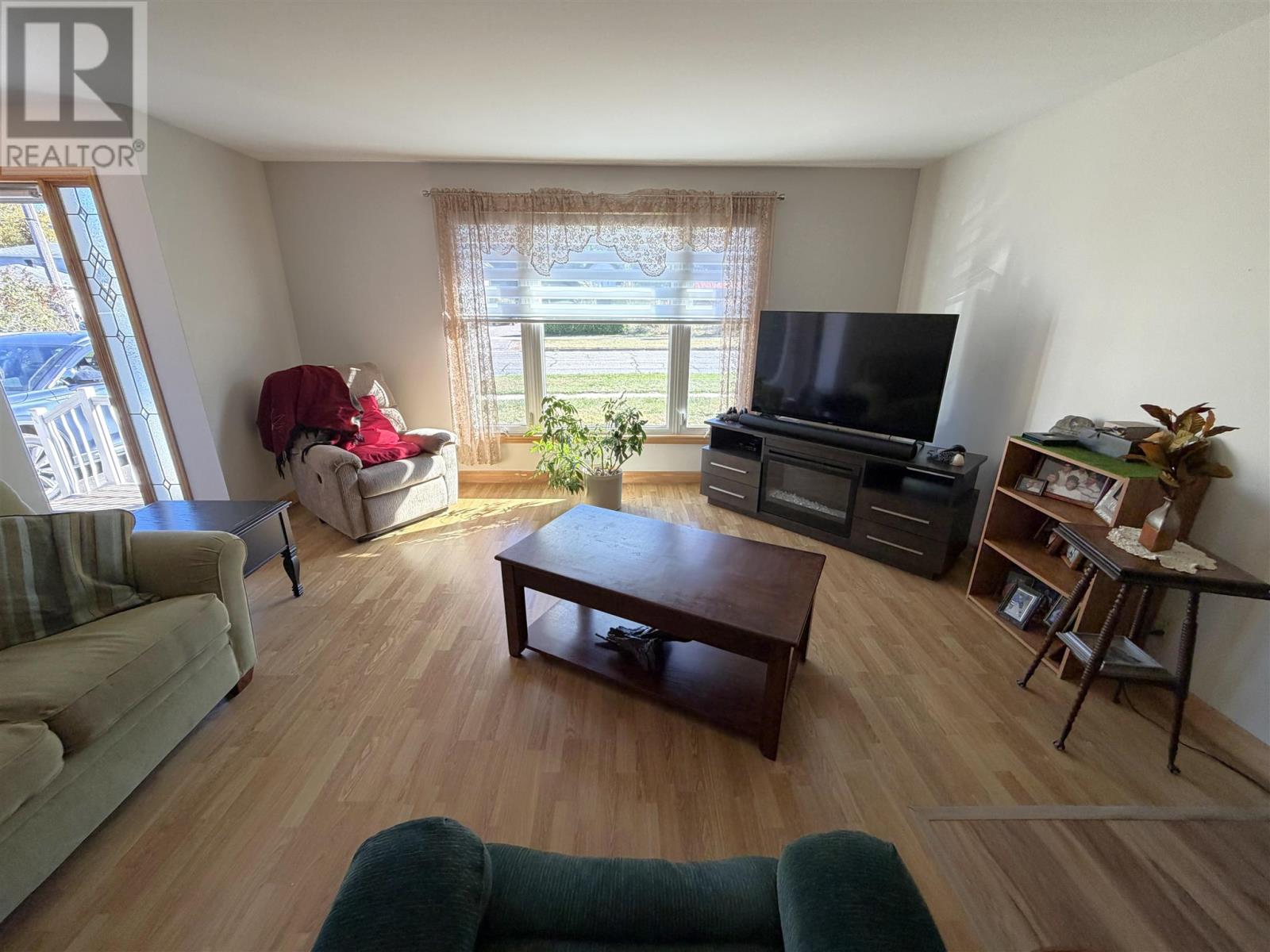 88 Esten Dr S Property Photo 18