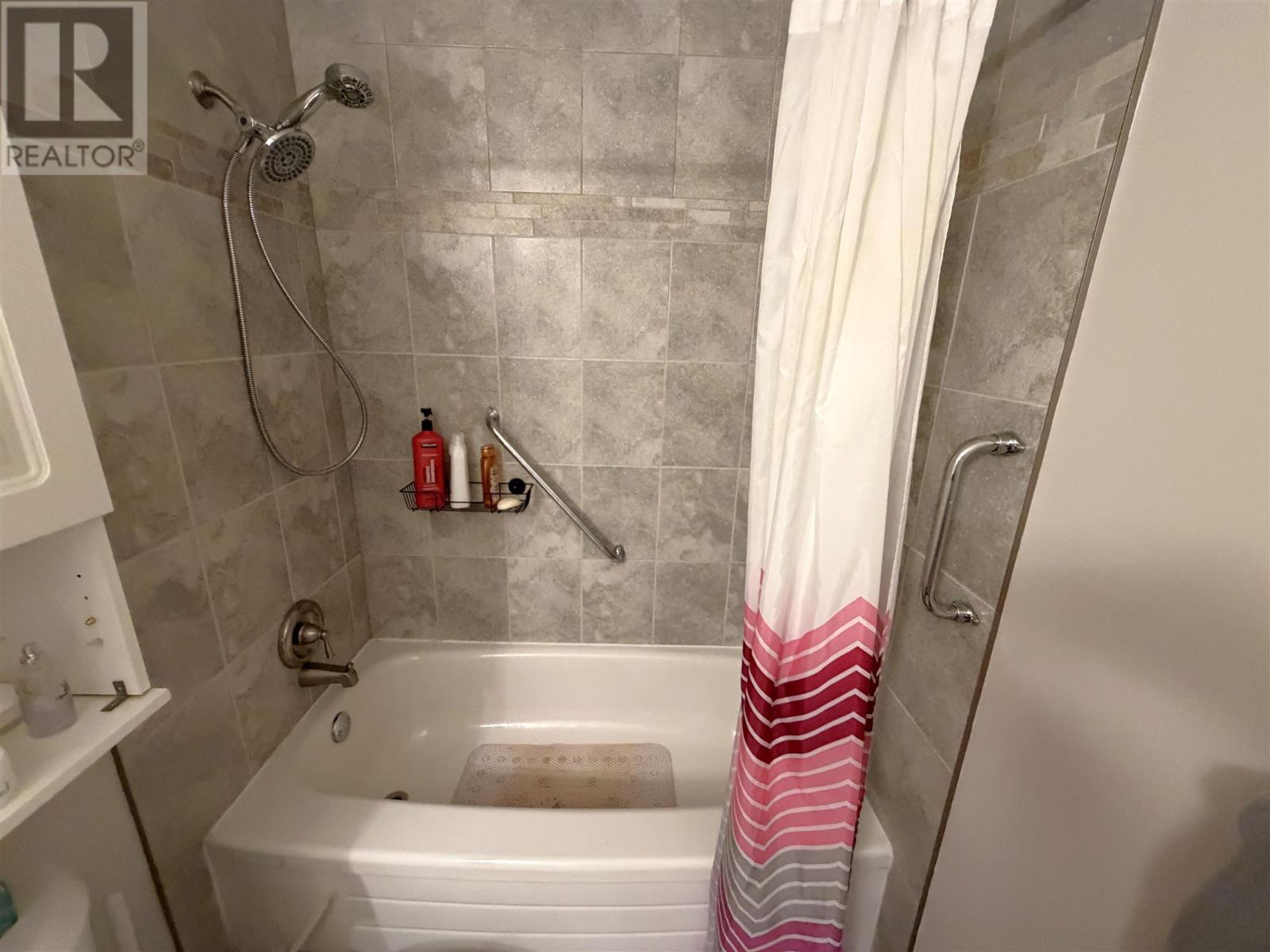 88 Esten Dr S Property Photo 21