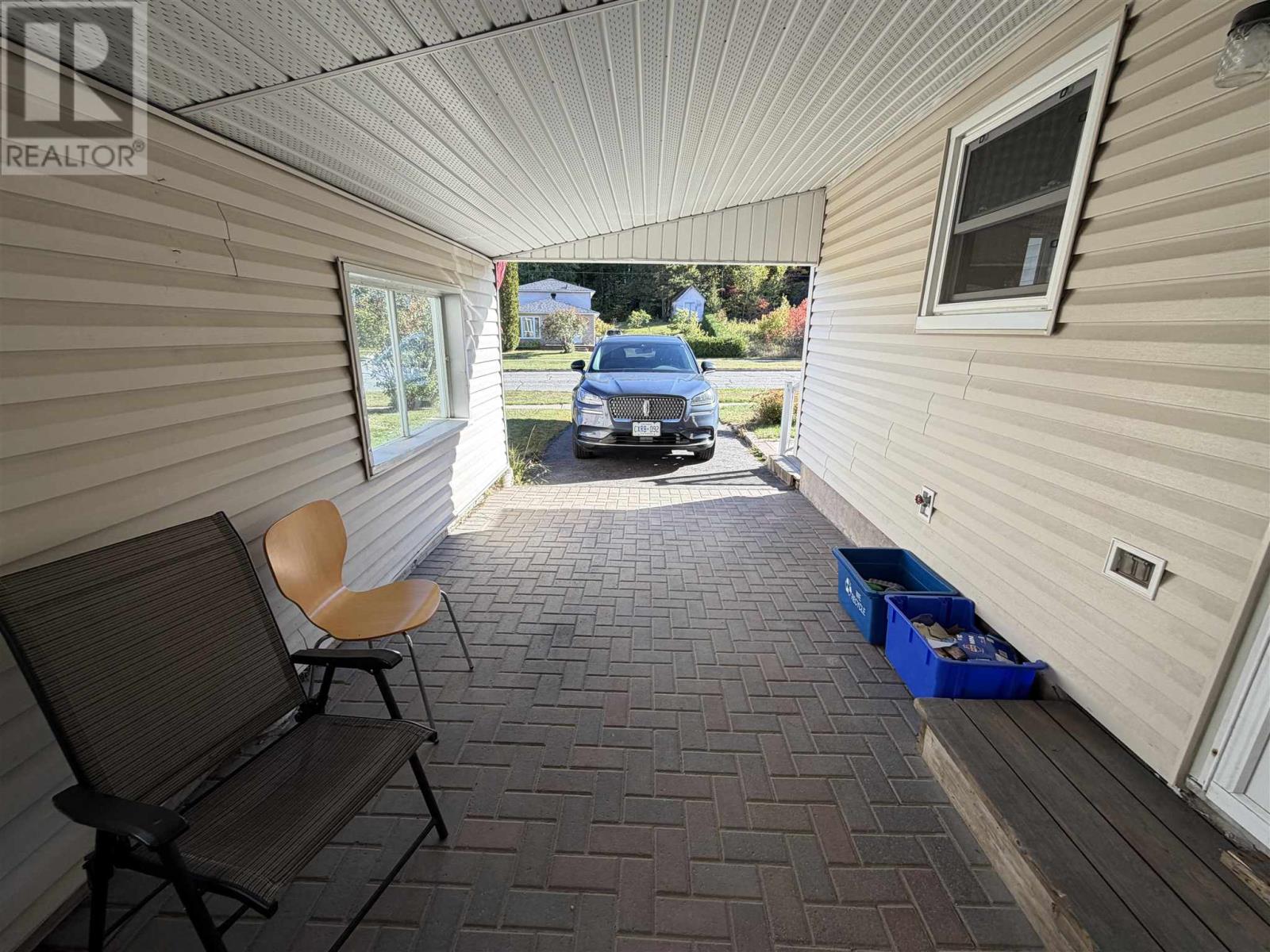 88 Esten Dr S Property Photo 29