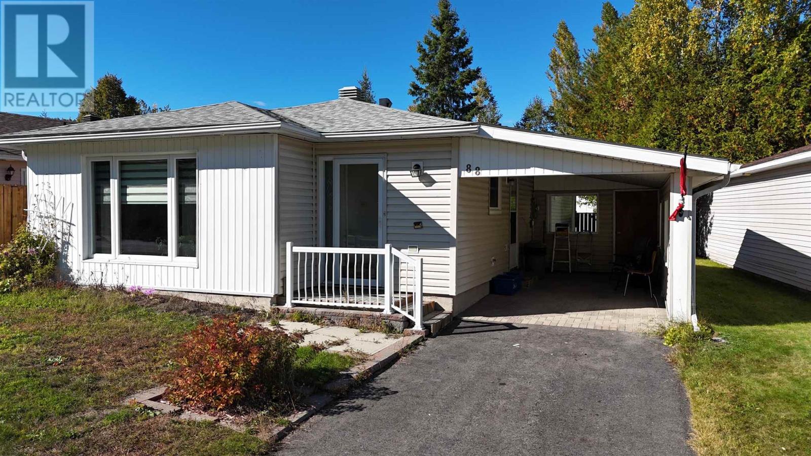 88 Esten Dr S Property Photo 30