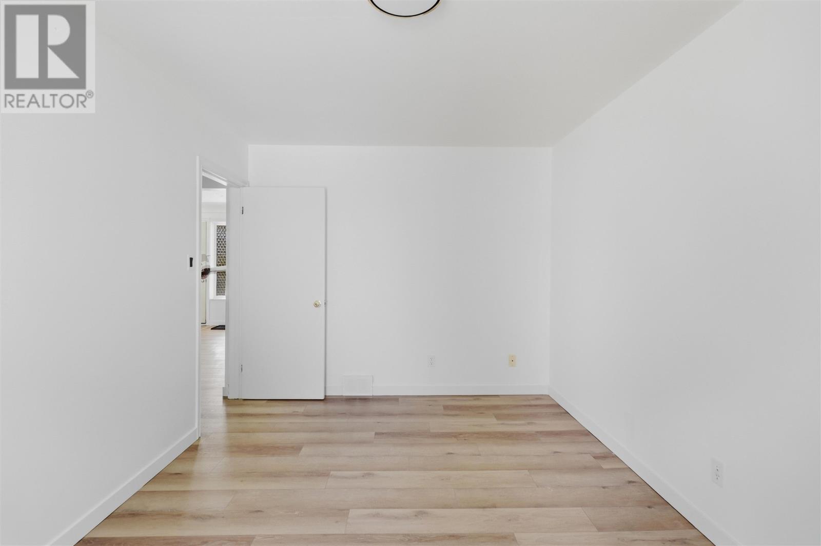 118 Blake Ave Property Photo 20