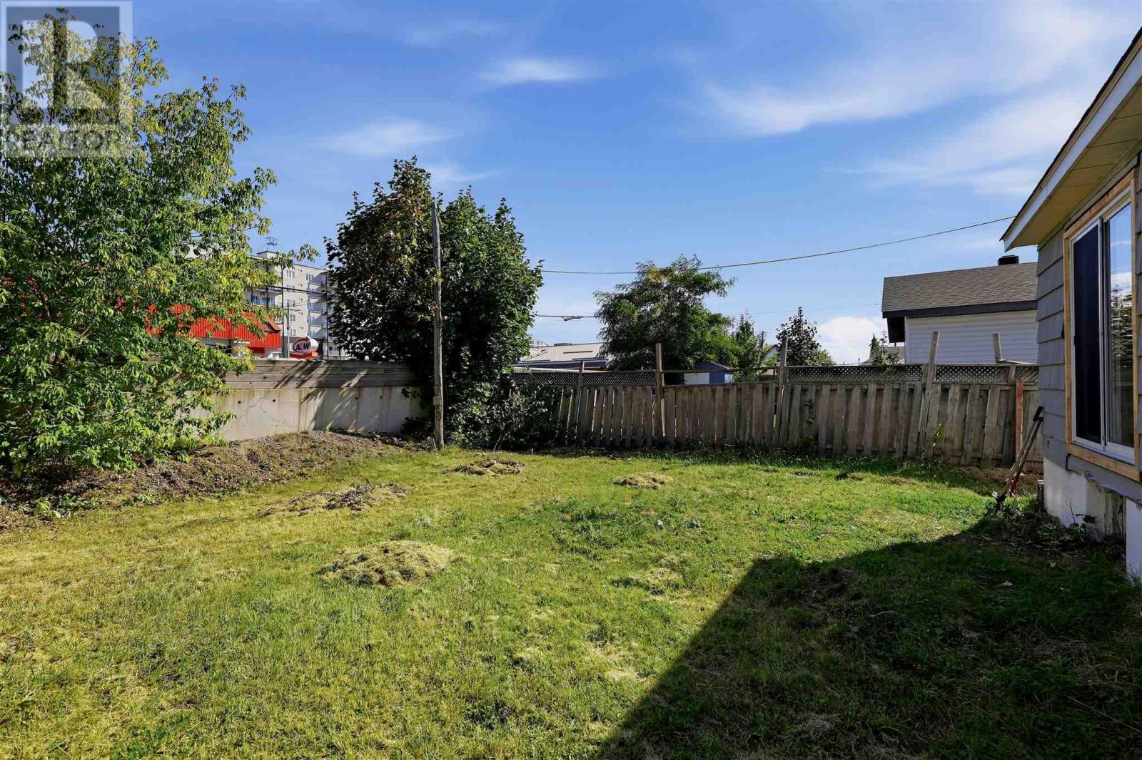 118 Blake Ave Property Photo 34