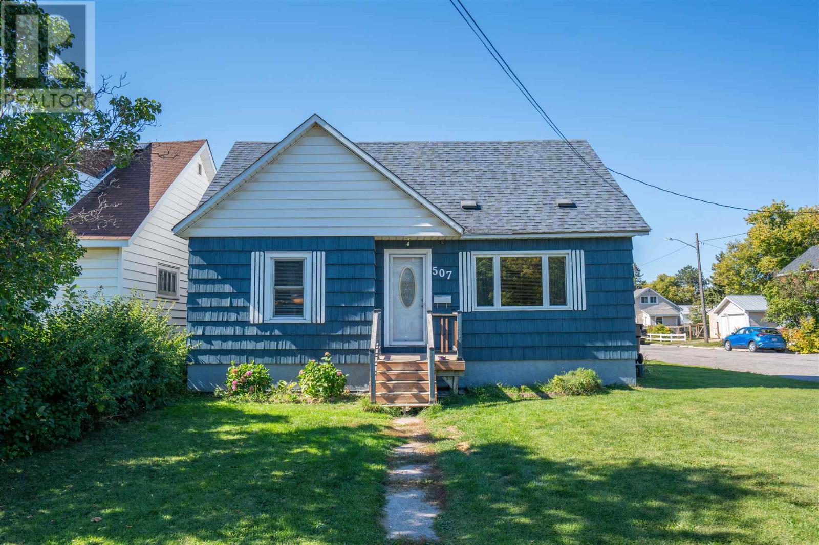 507 Charles St Property Photo 1
