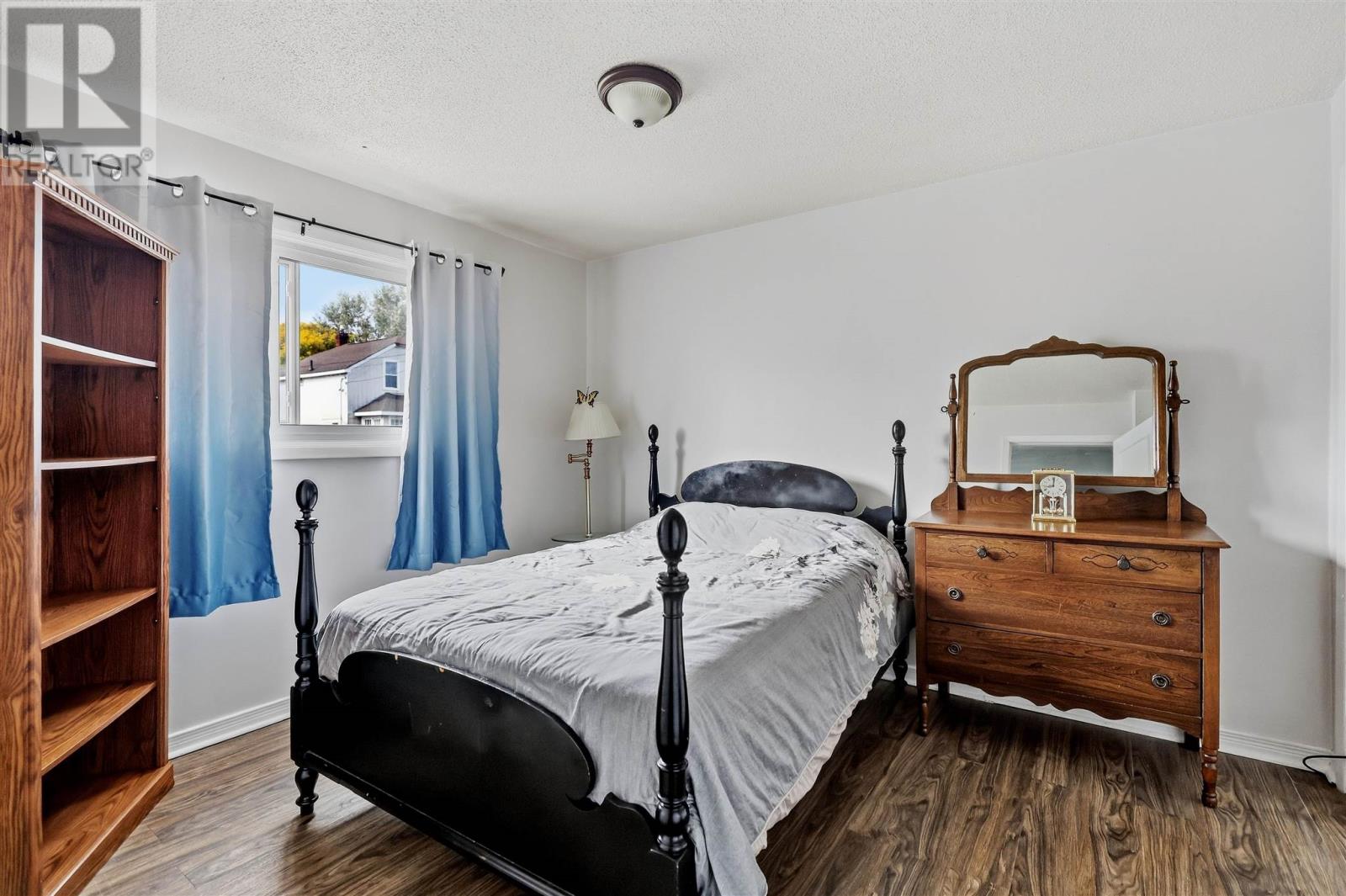 386 Second Ave Property Photo 13