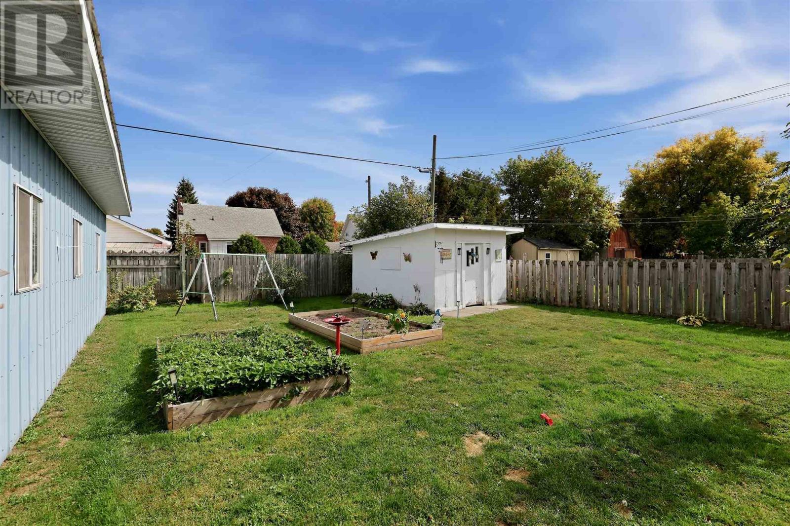 386 Second Ave Property Photo 34