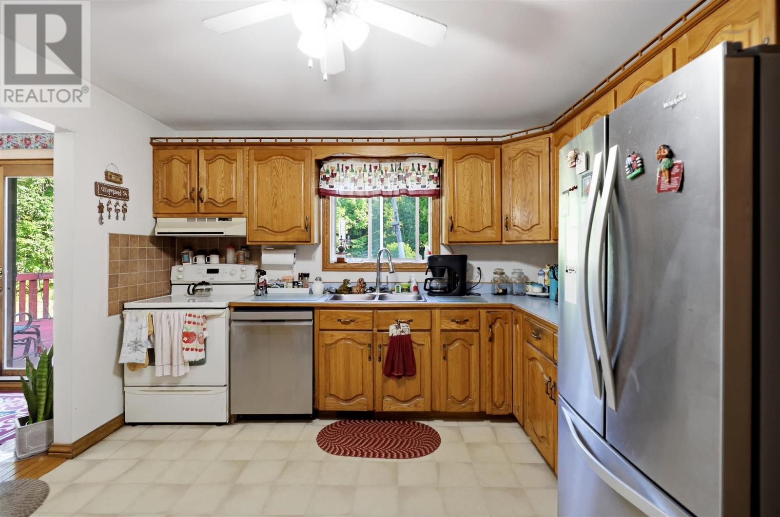 1012 Hwy 552 Property Photo 10
