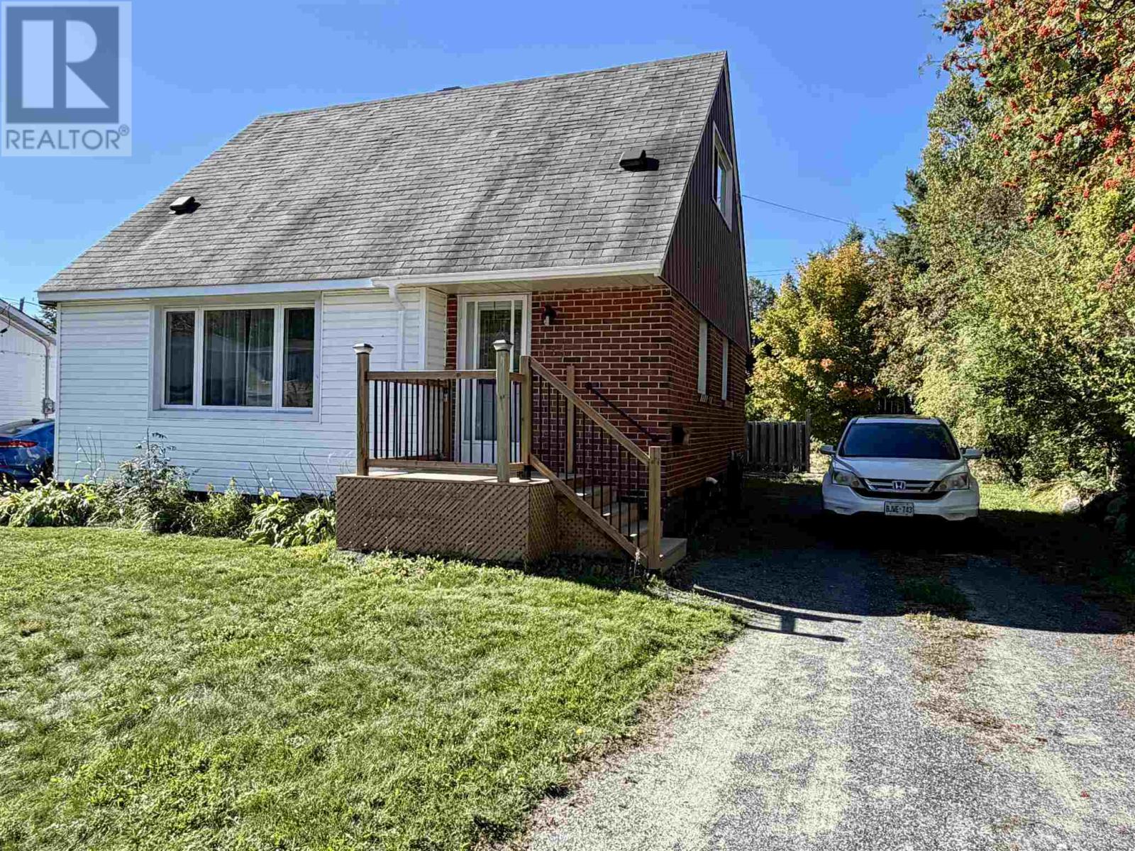 135 Dieppe AVE Property Photo 1
