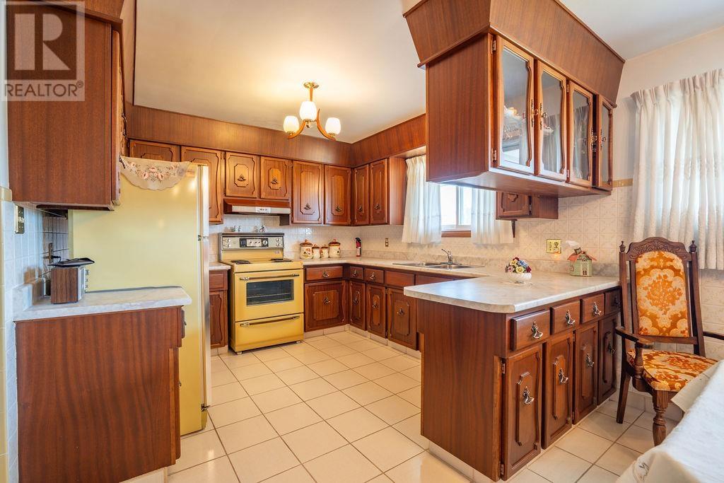 285 Spadina Ave Property Photo 11