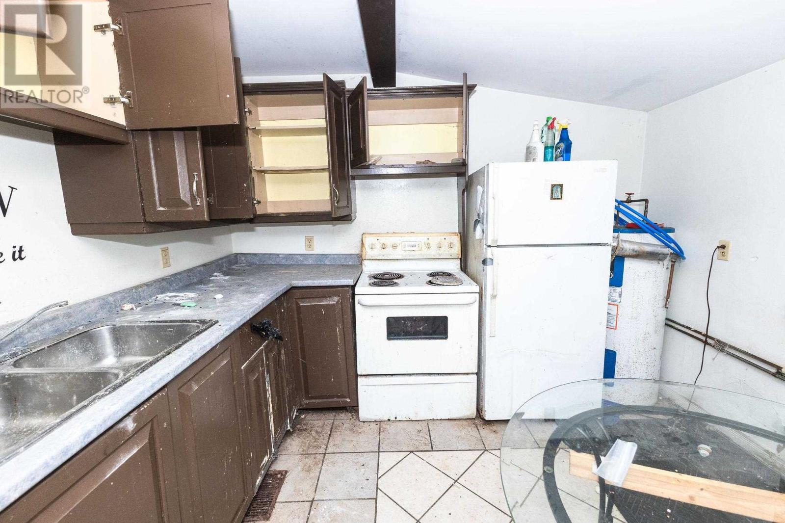 178 Dennis St Property Photo 15