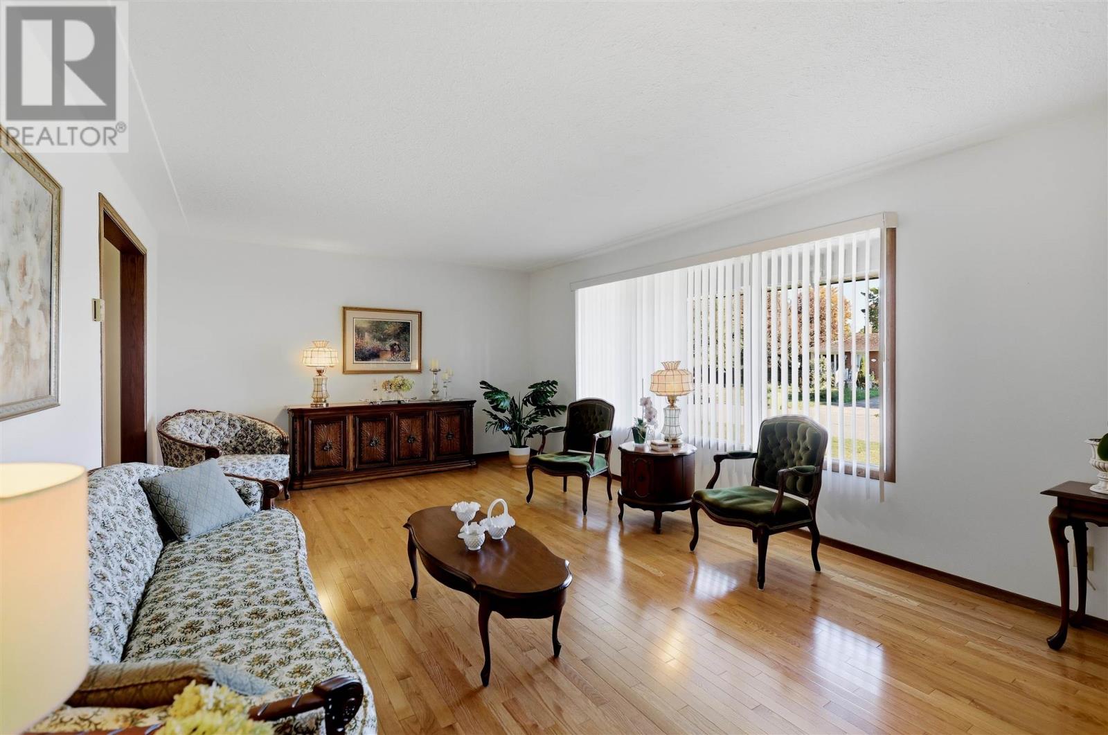 67 Westridge Rd Property Photo 3