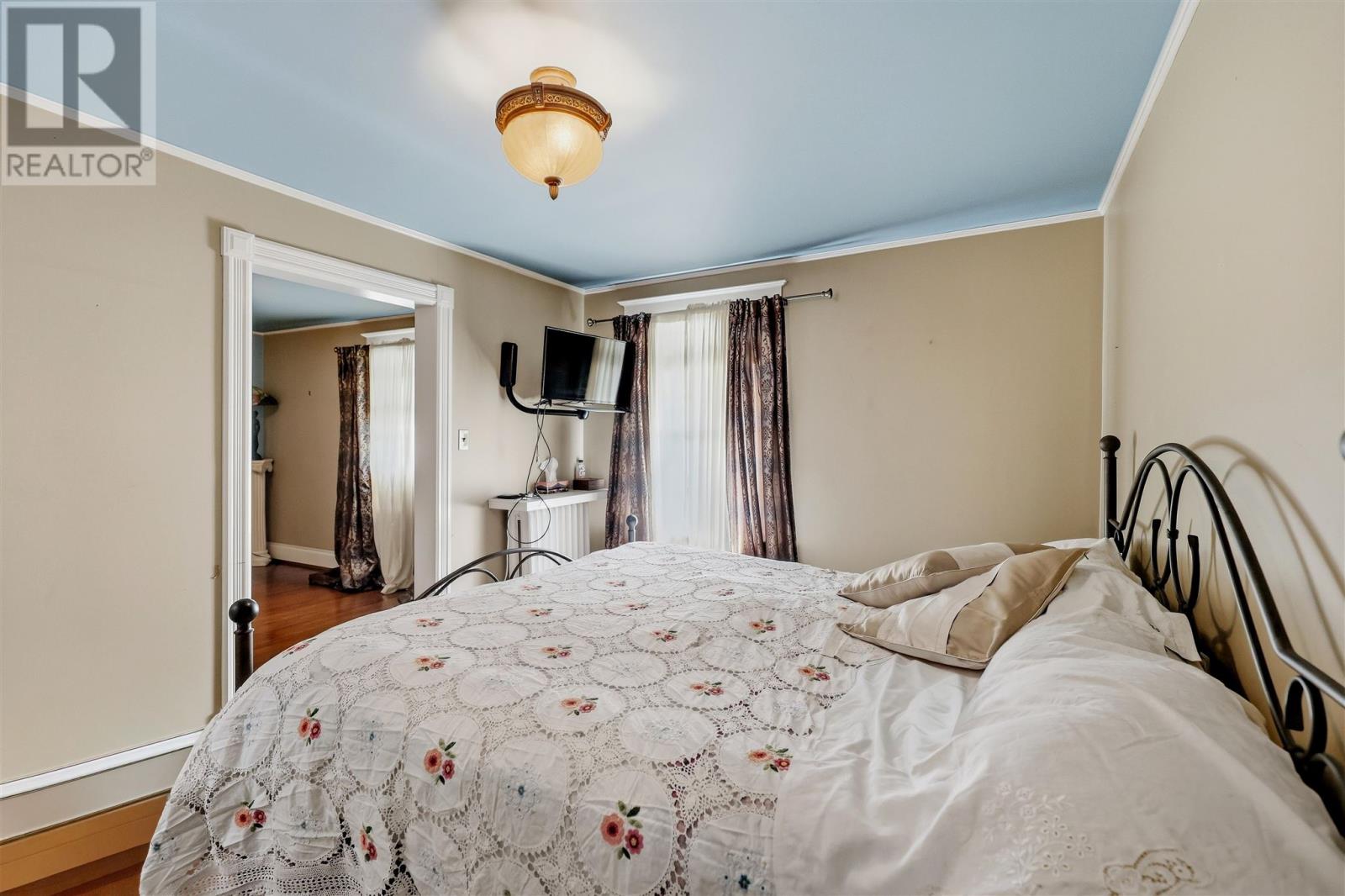 40 Euclid Rd Property Photo 20