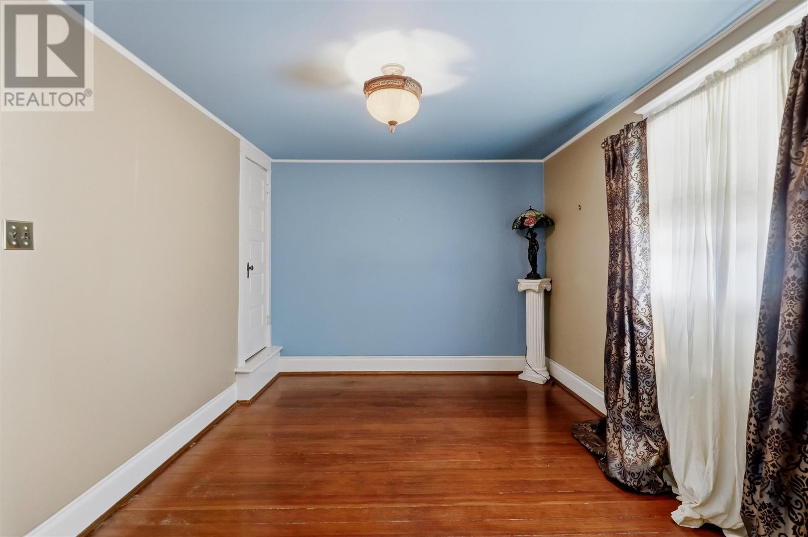 40 Euclid Rd Property Photo 22