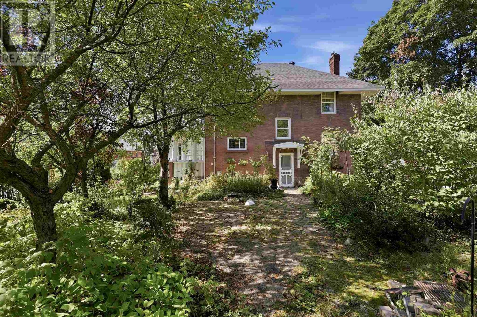 40 Euclid Rd Property Photo 31