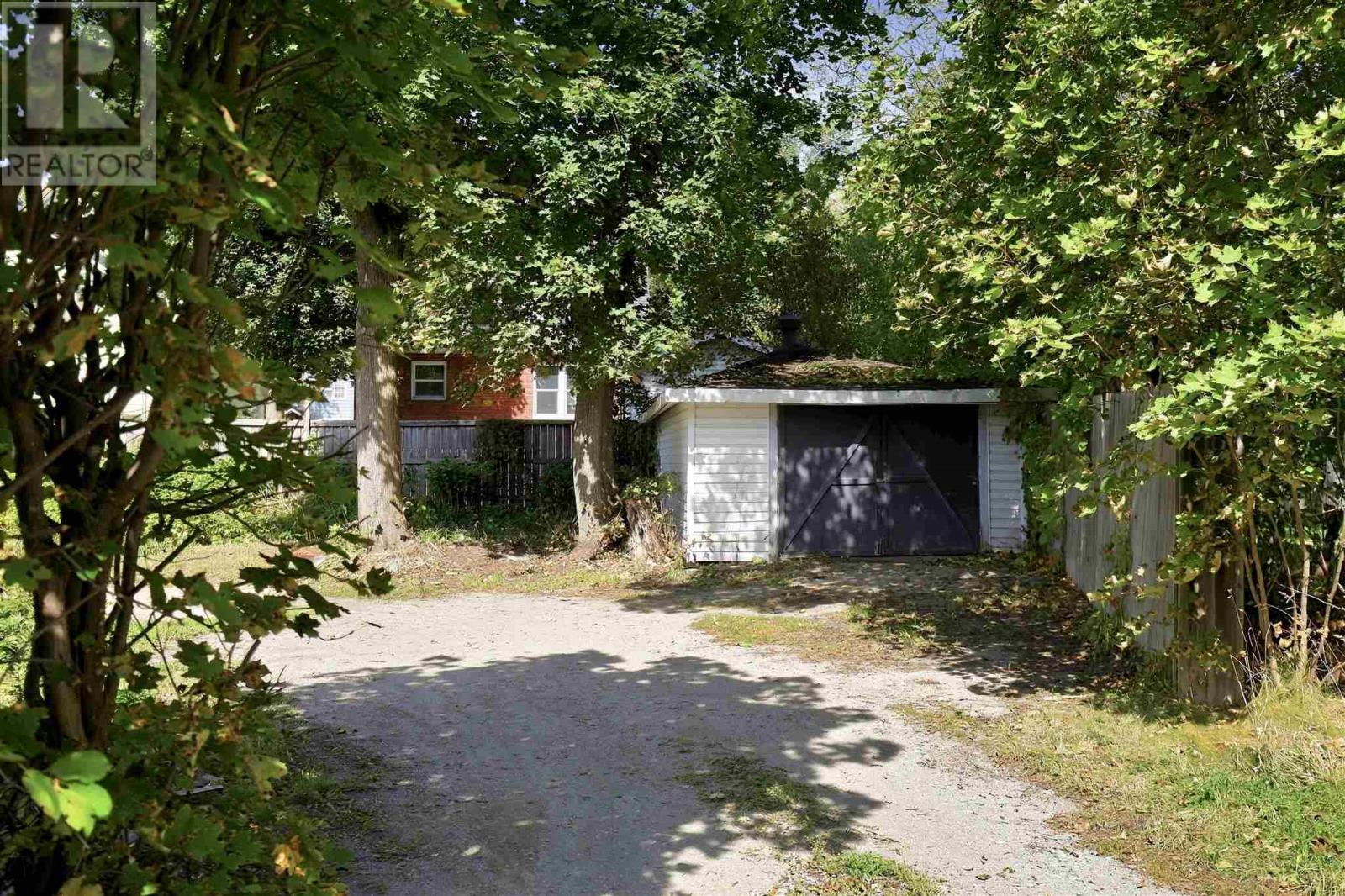 40 Euclid Rd Property Photo 37