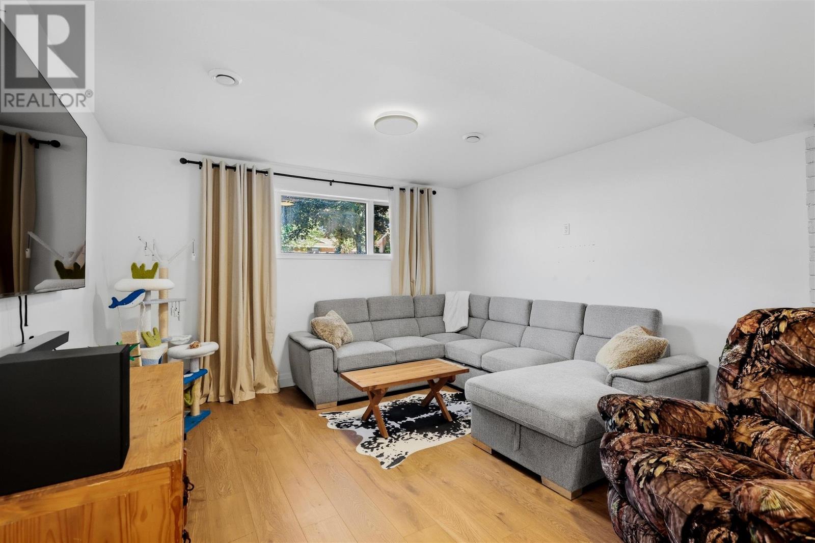 61 Bristol Pl Property Photo 25