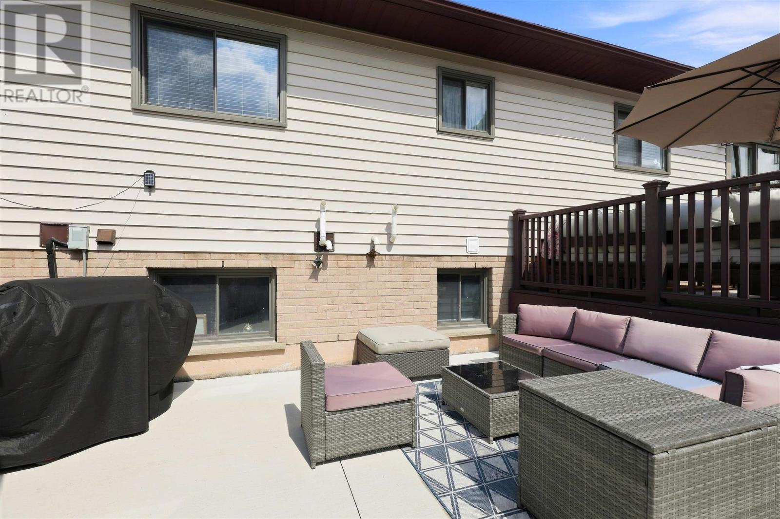 61 Bristol Pl Property Photo 41
