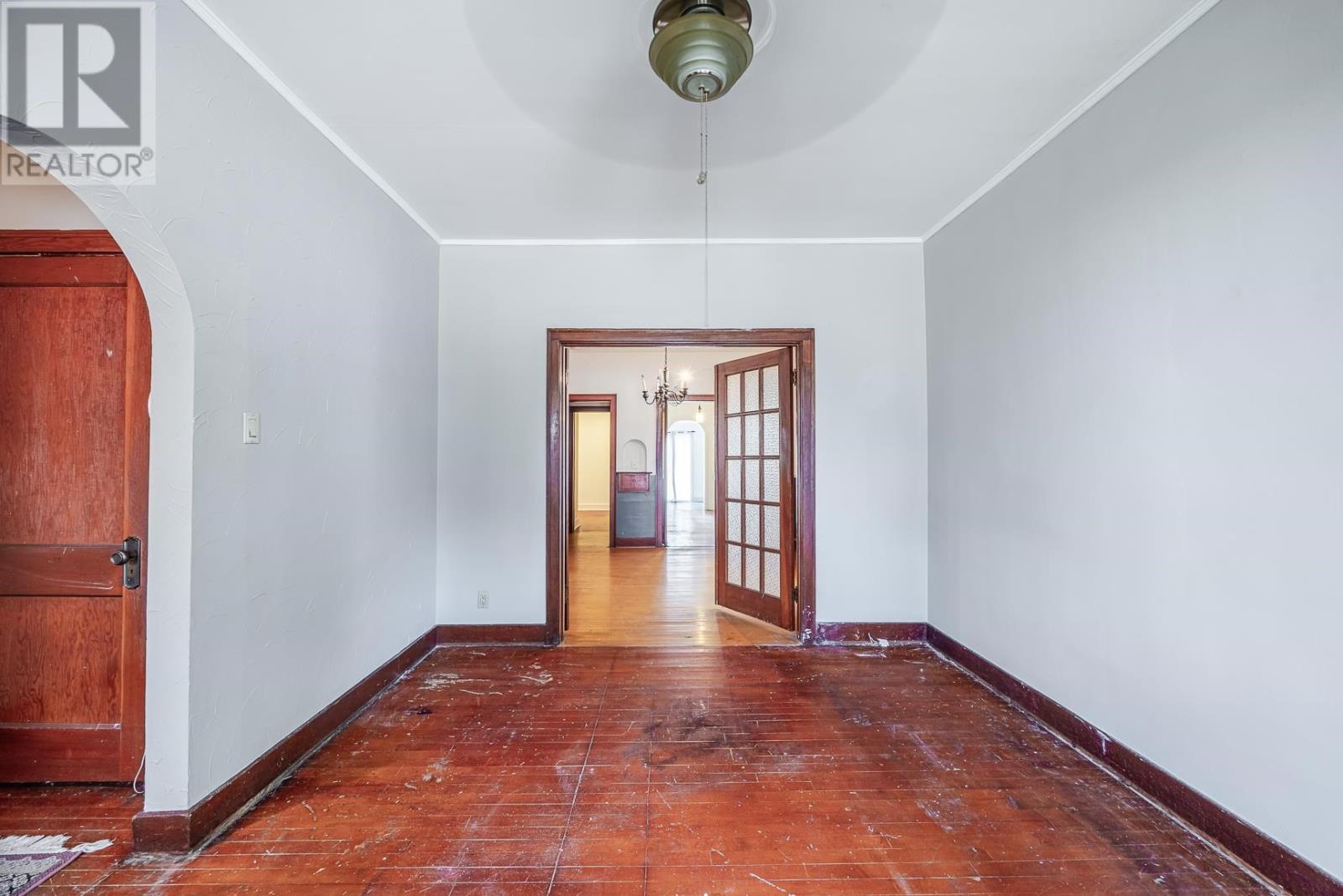 151 Albert St E Property Photo 9