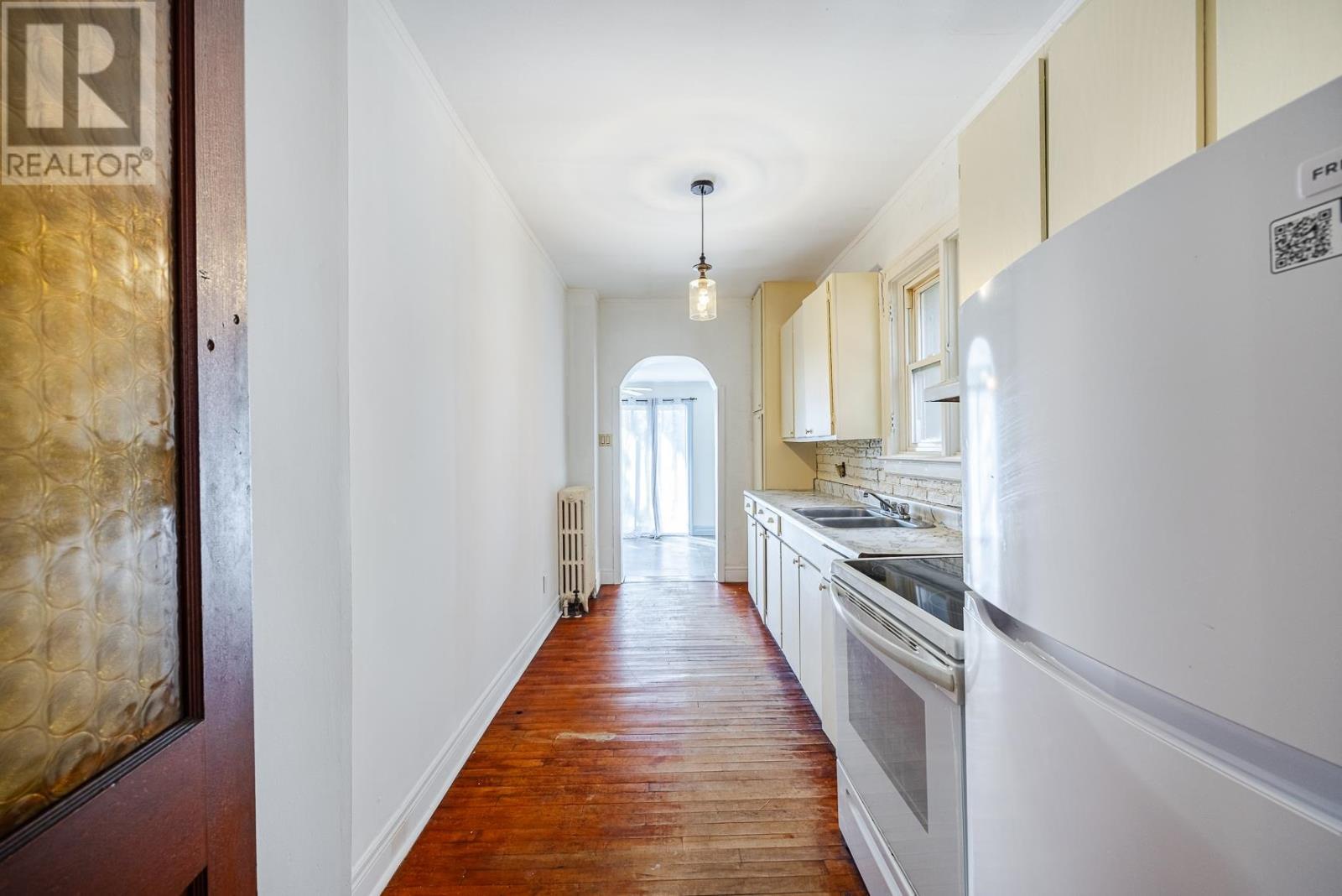 151 Albert St E Property Photo 11