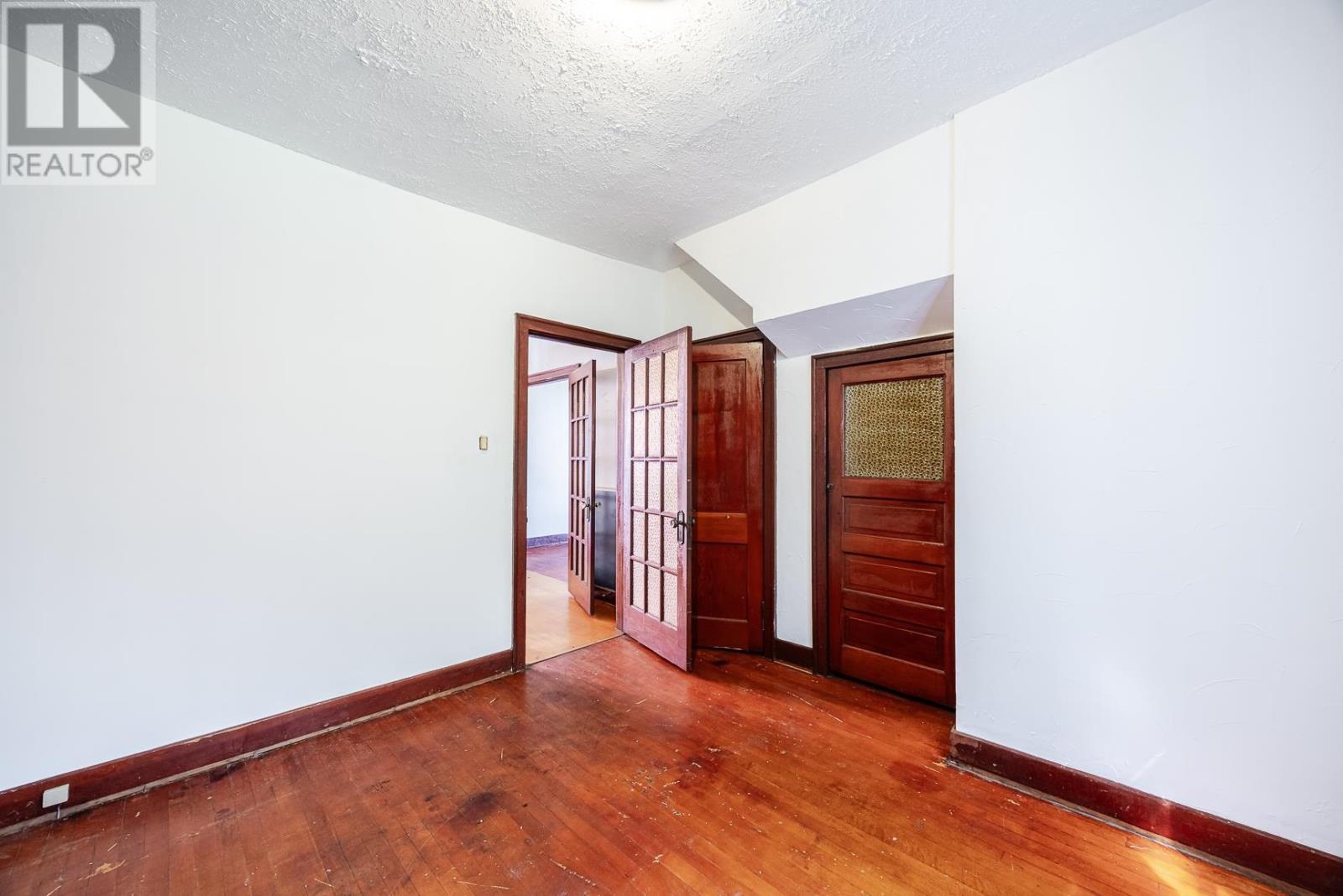 151 Albert St E Property Photo 16