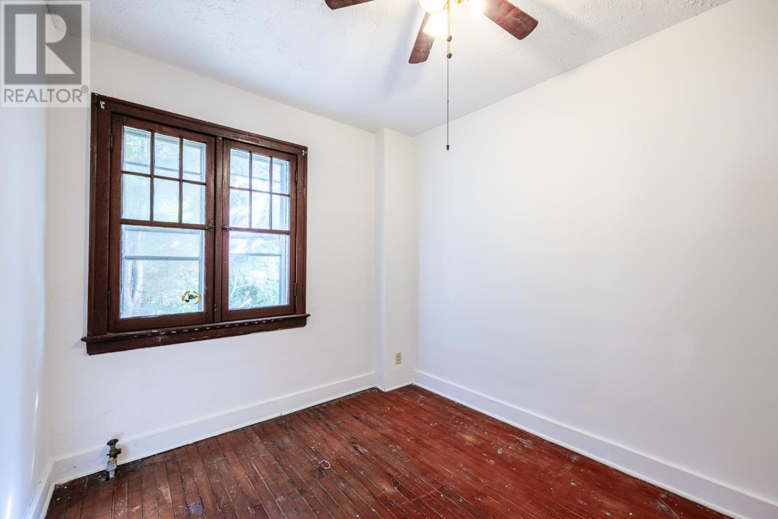 151 Albert St E Property Photo 18