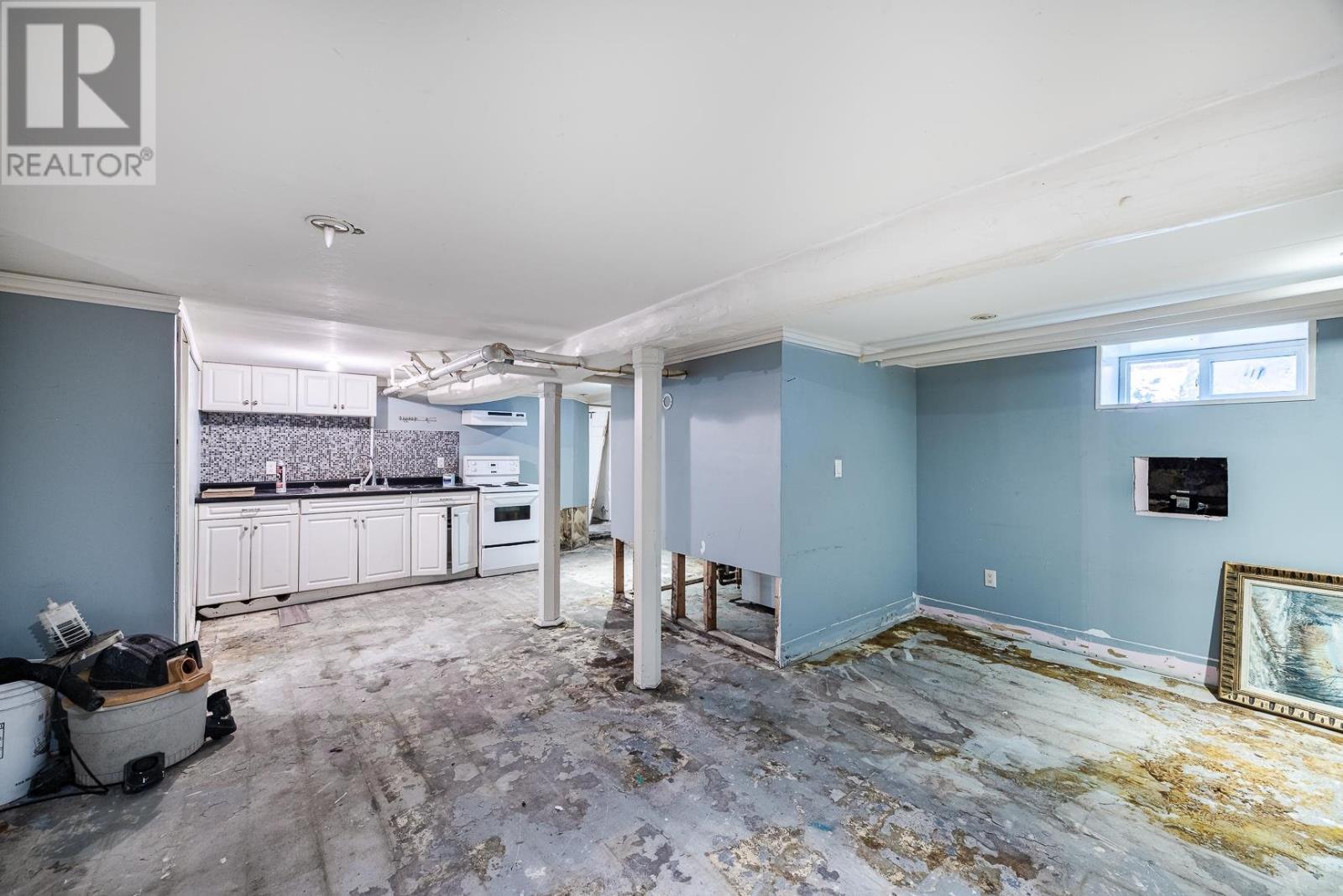 151 Albert St E Property Photo 28