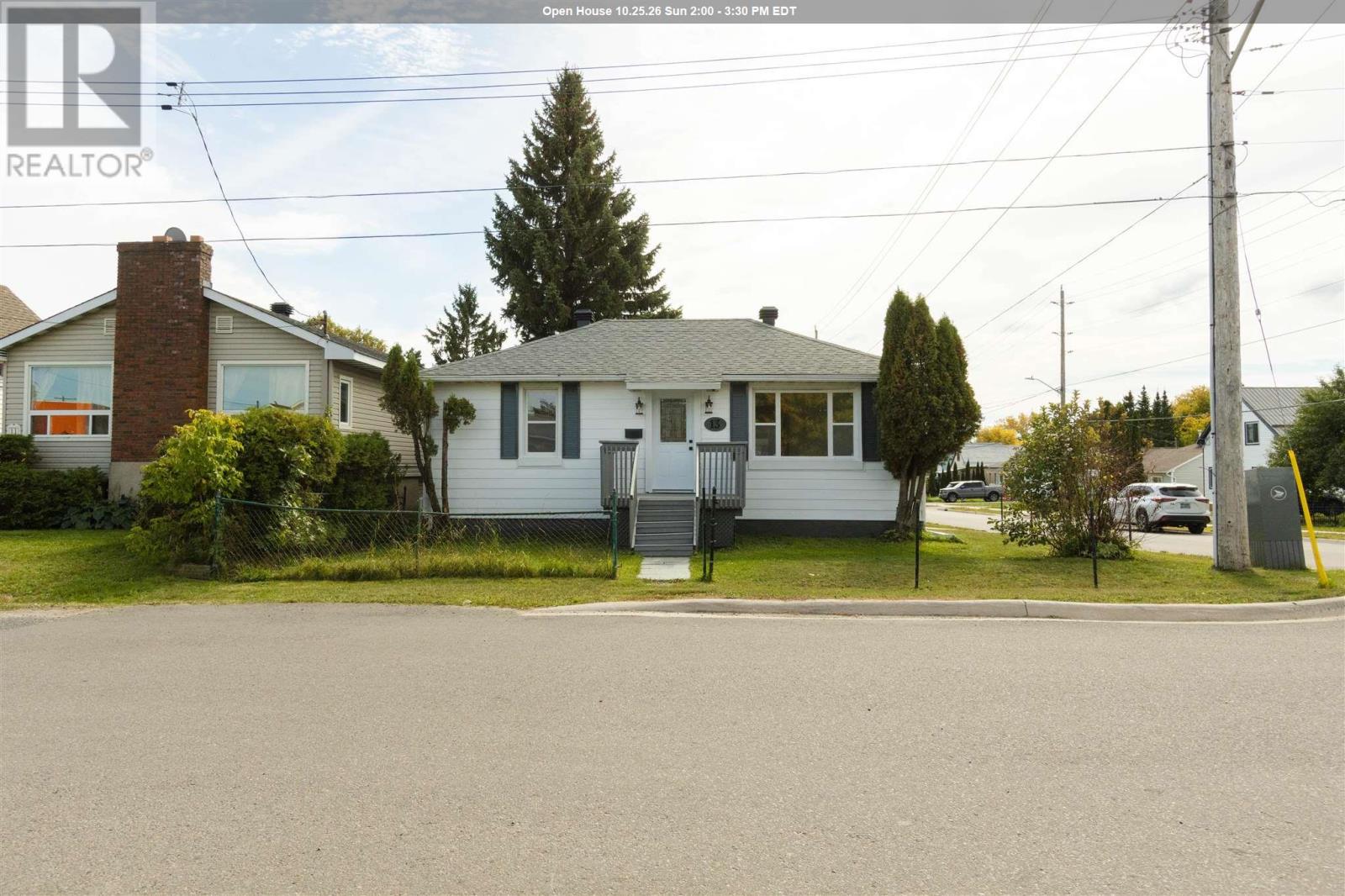 13 Stevens St Property Photo 1