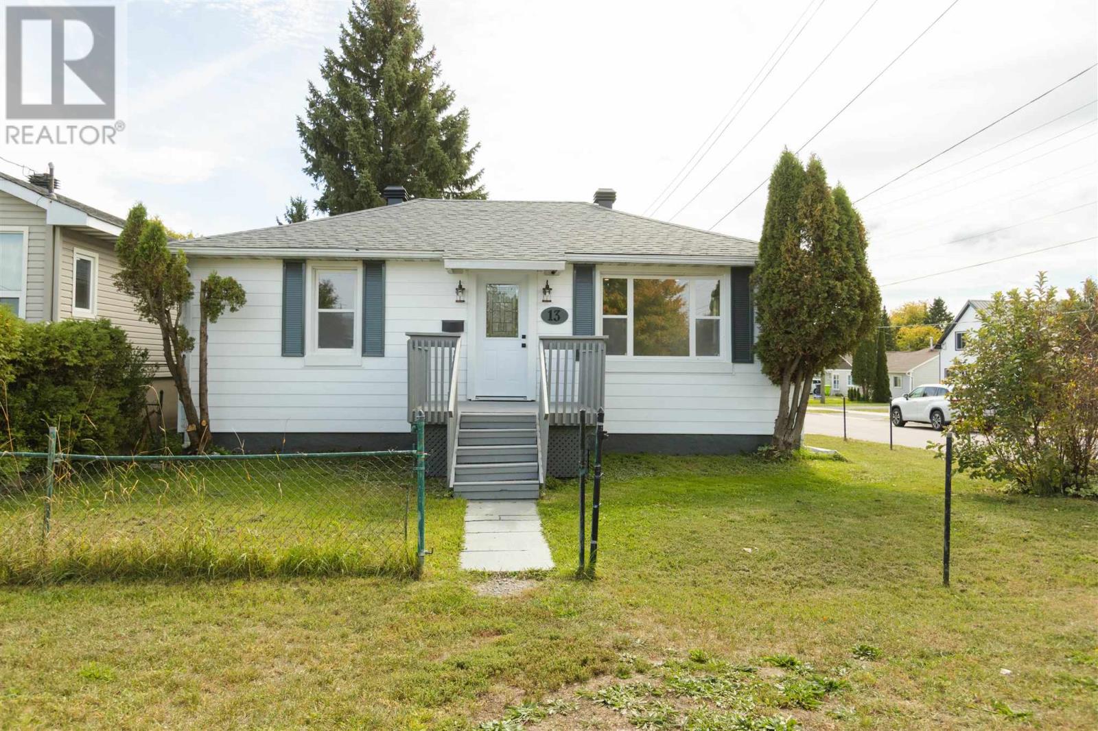 13 Stevens St Property Photo 2