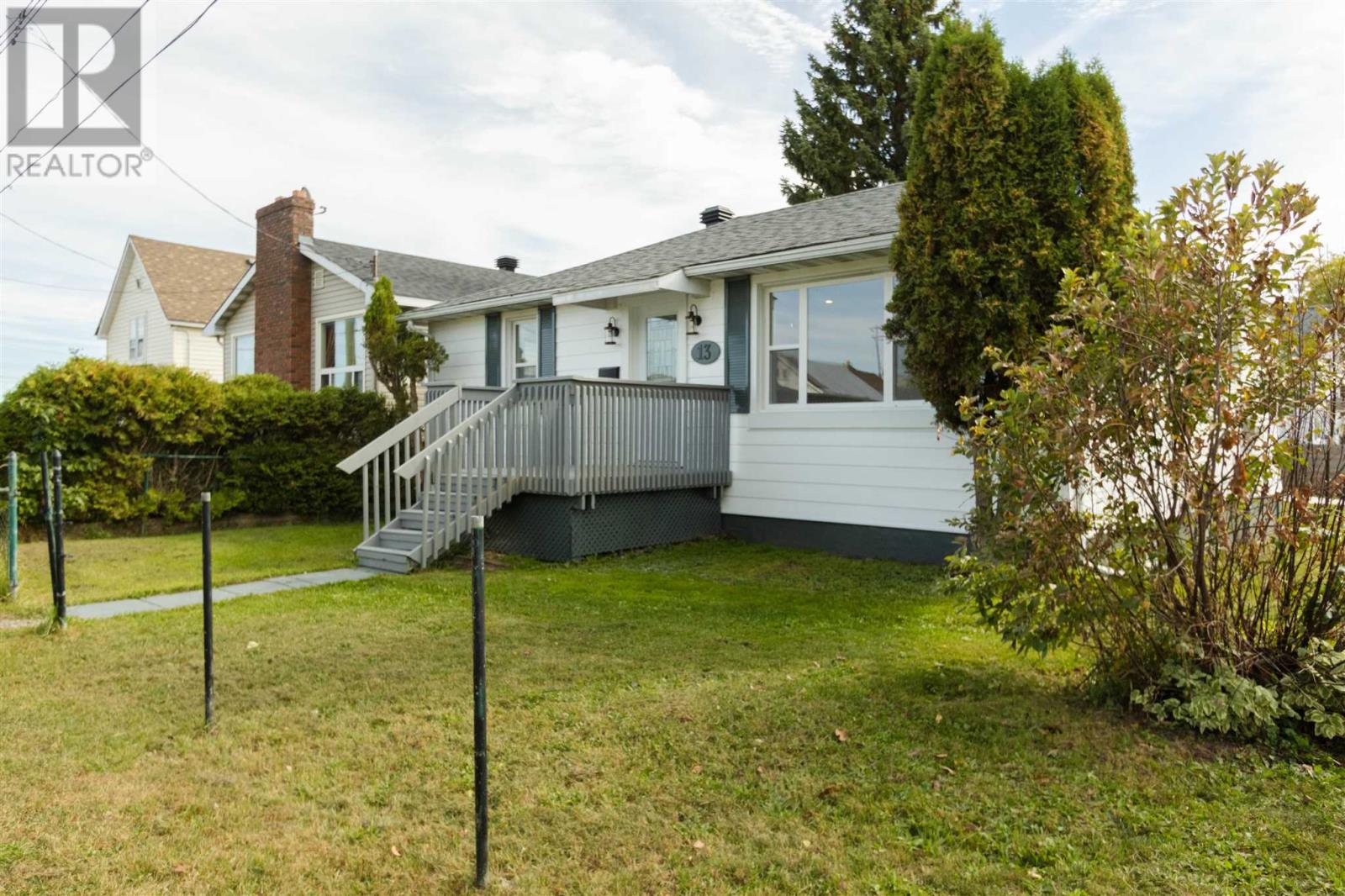 13 Stevens St Property Photo 4