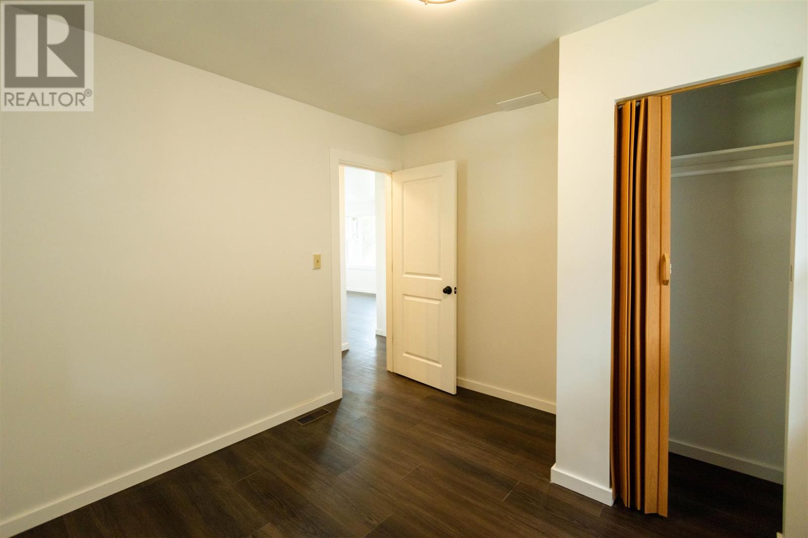 13 Stevens St Property Photo 35