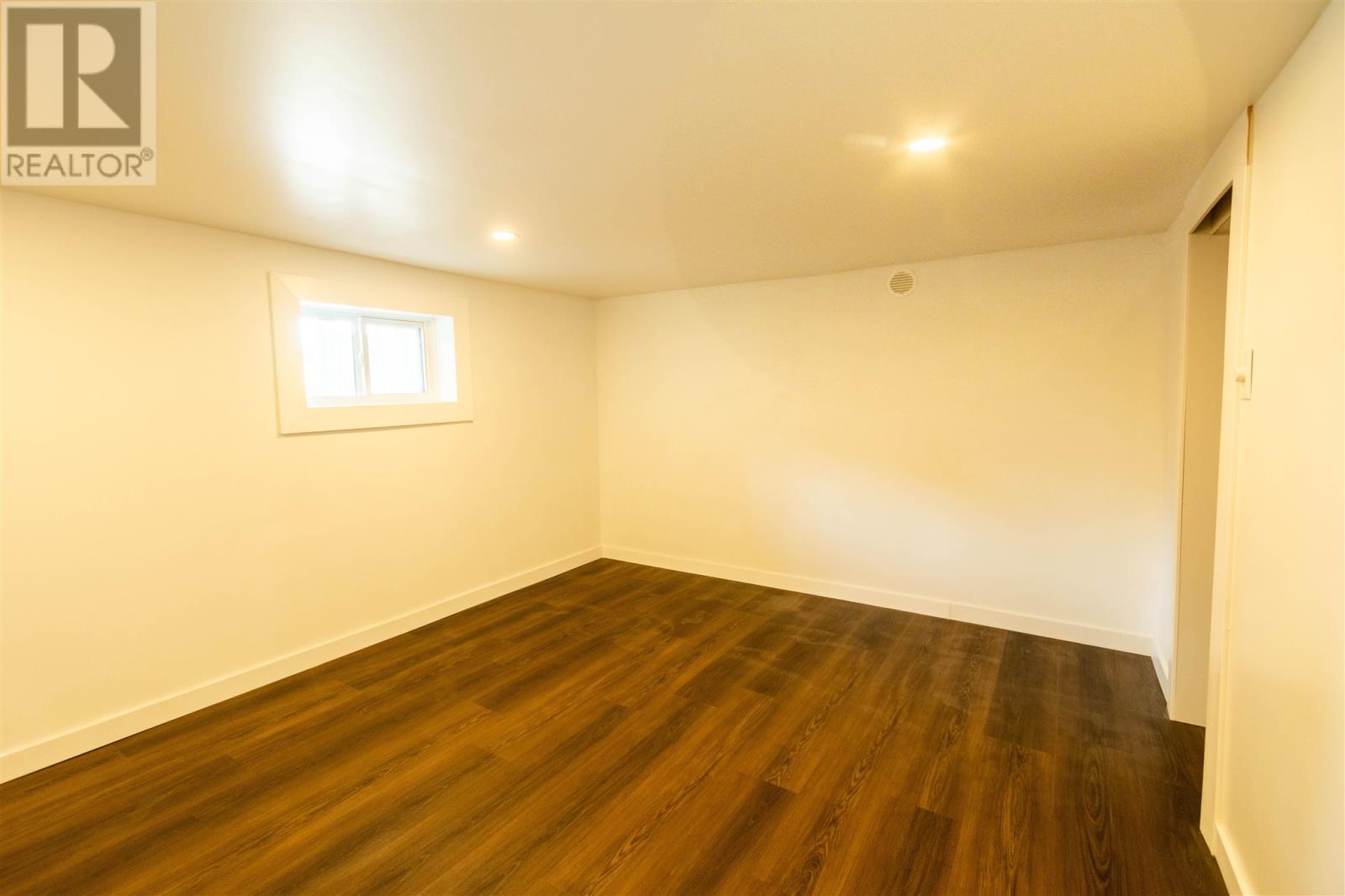 13 Stevens St Property Photo 41