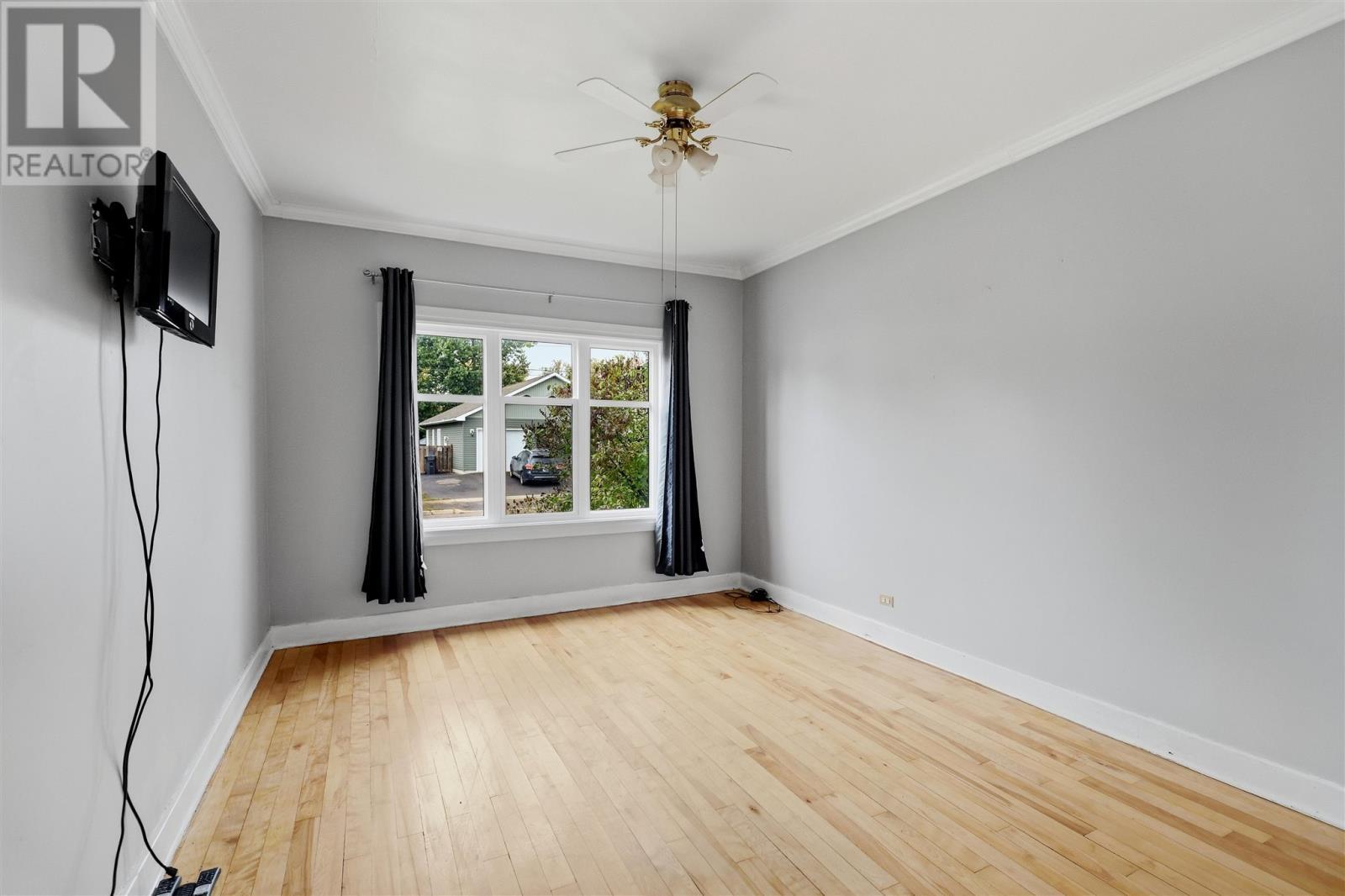 148 Walnut St Property Photo 12