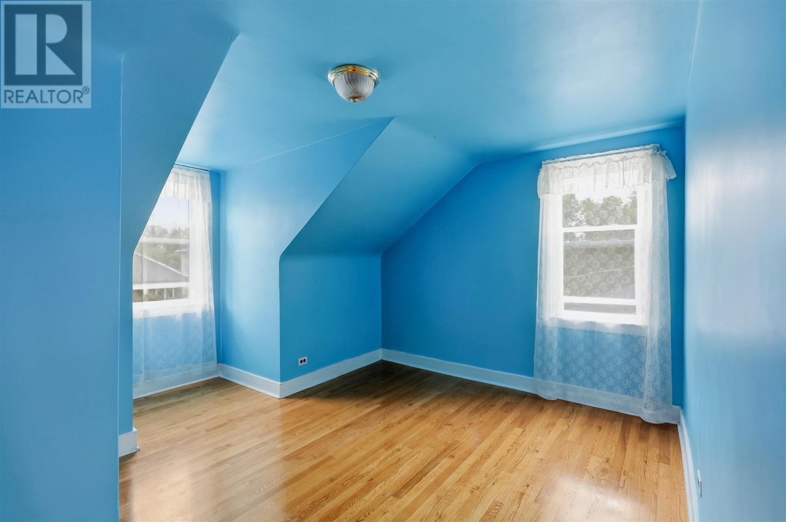 148 Walnut St Property Photo 19