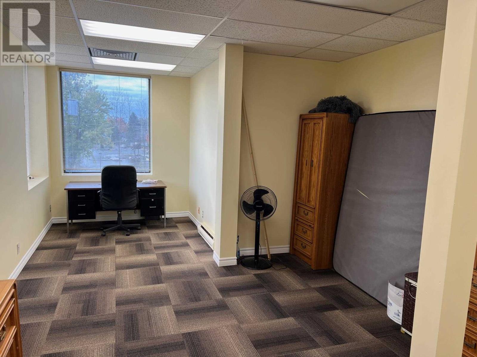 19 Woodward Ave Property Photo 10