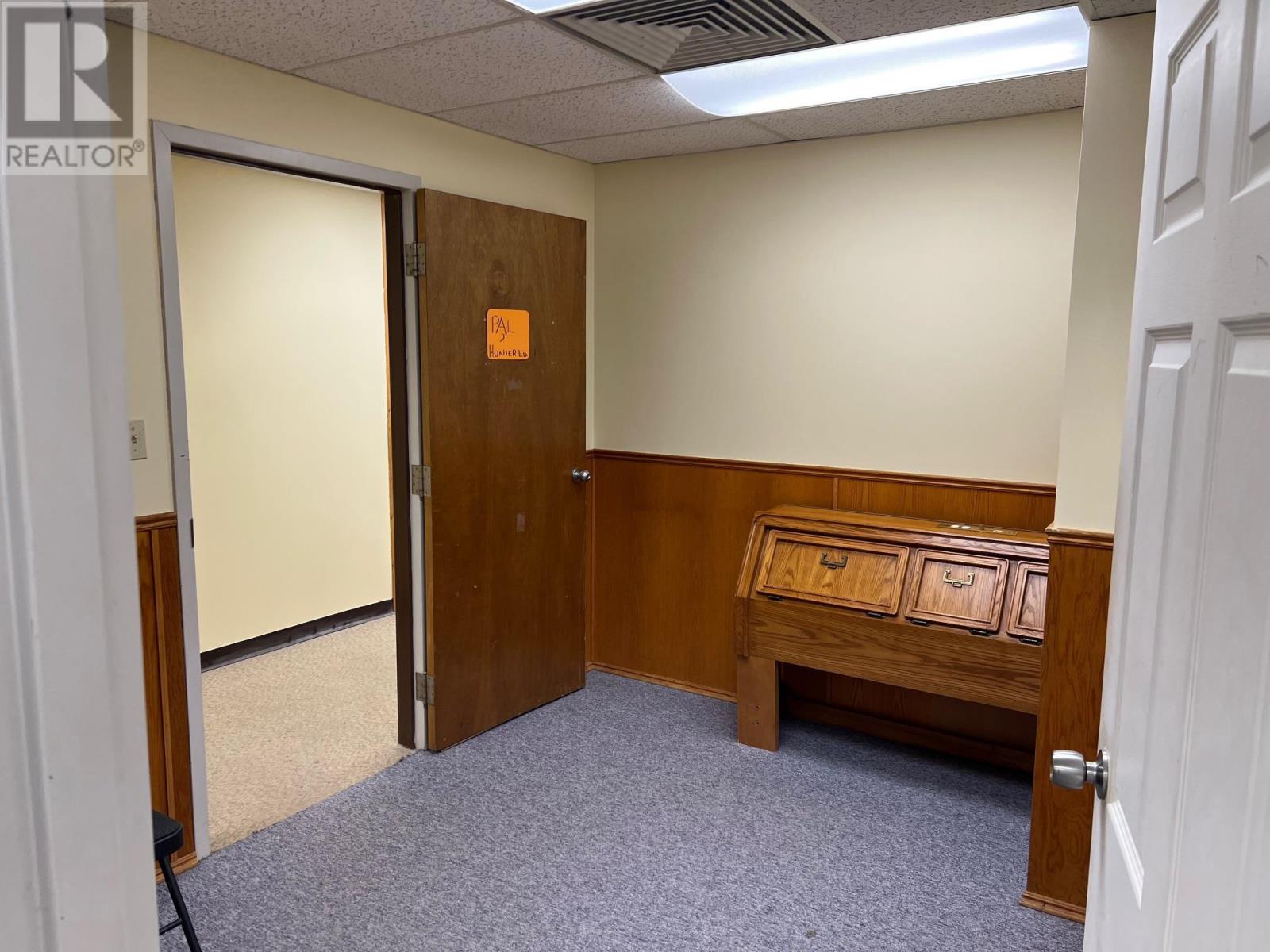 19 Woodward Ave Property Photo 15