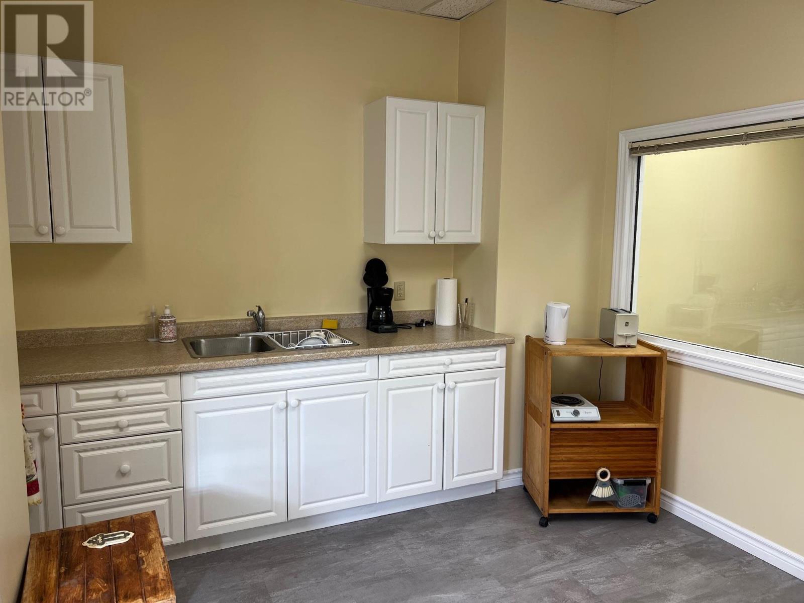 19 Woodward Ave Property Photo 36
