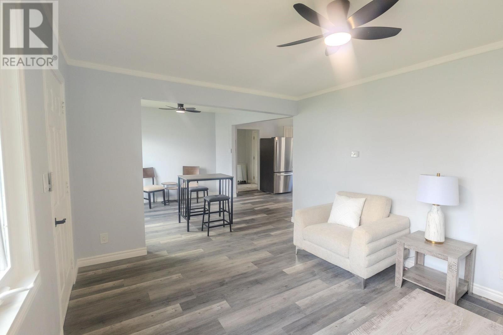 791 Second Lin W Property Photo 22