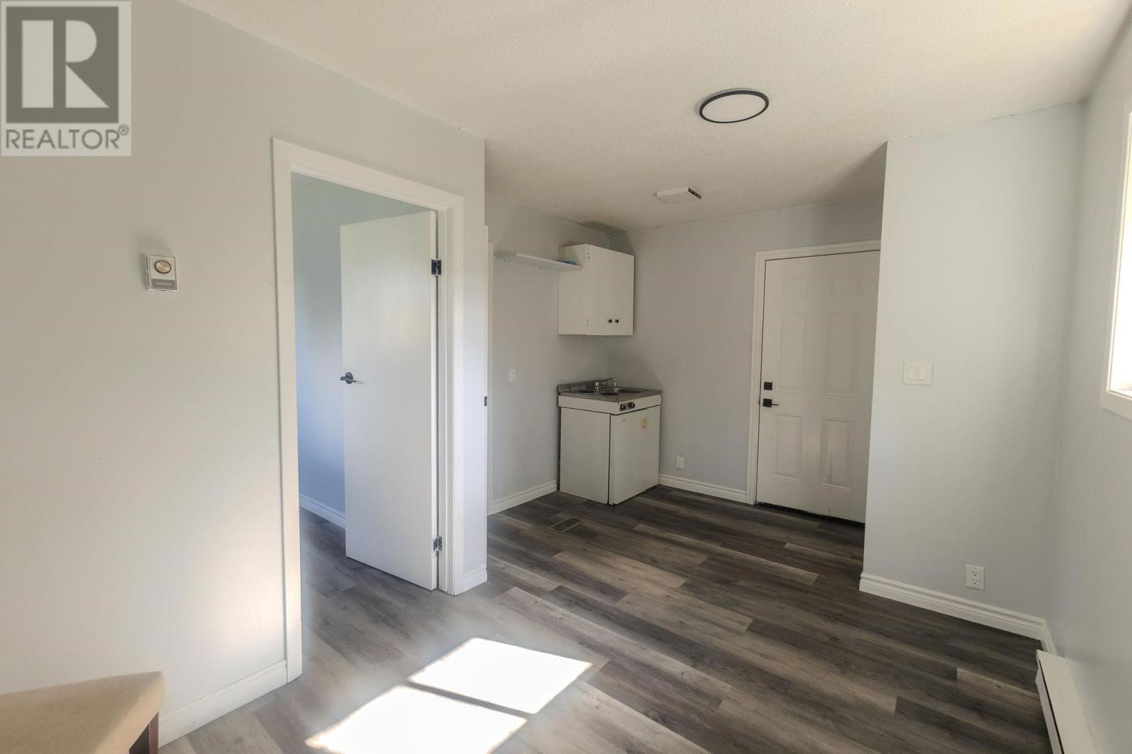 791 Second Lin W Property Photo 30