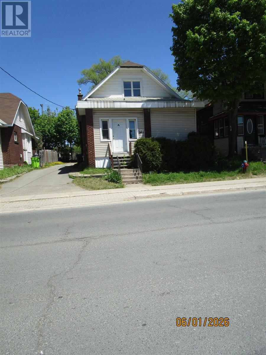 340 Wellington ST Property Photo 1