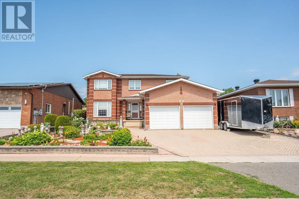 62 Bitonti Cres Property Photo 2