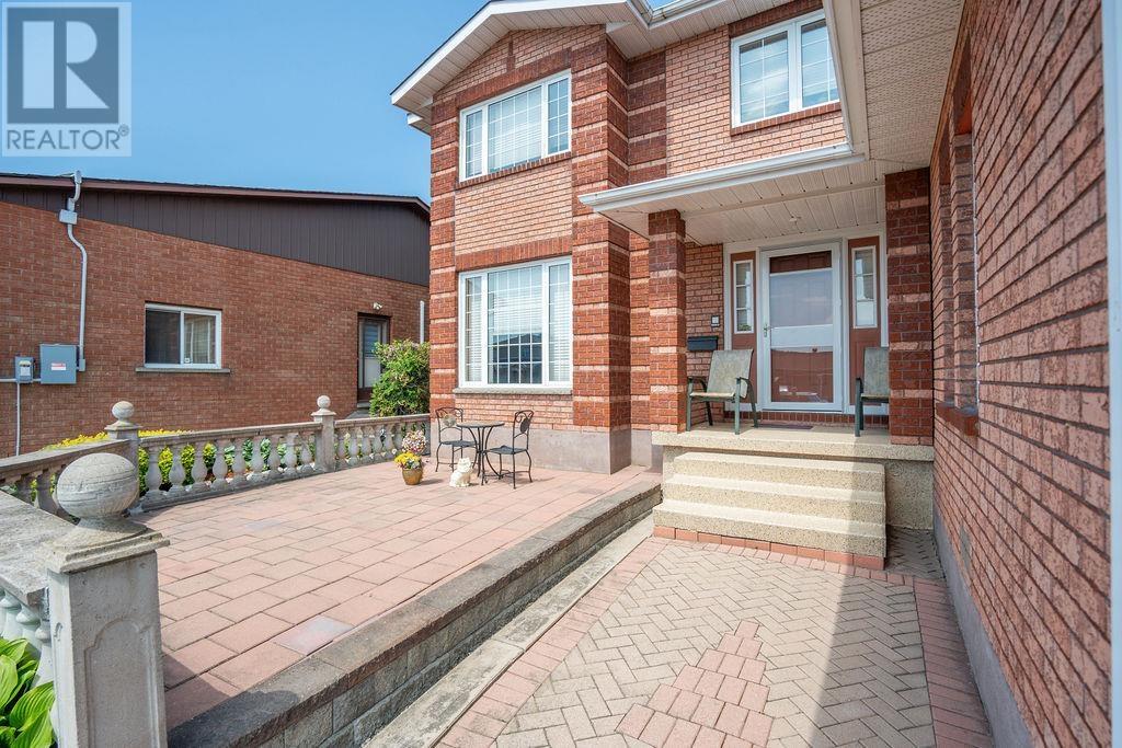 62 Bitonti Cres Property Photo 4