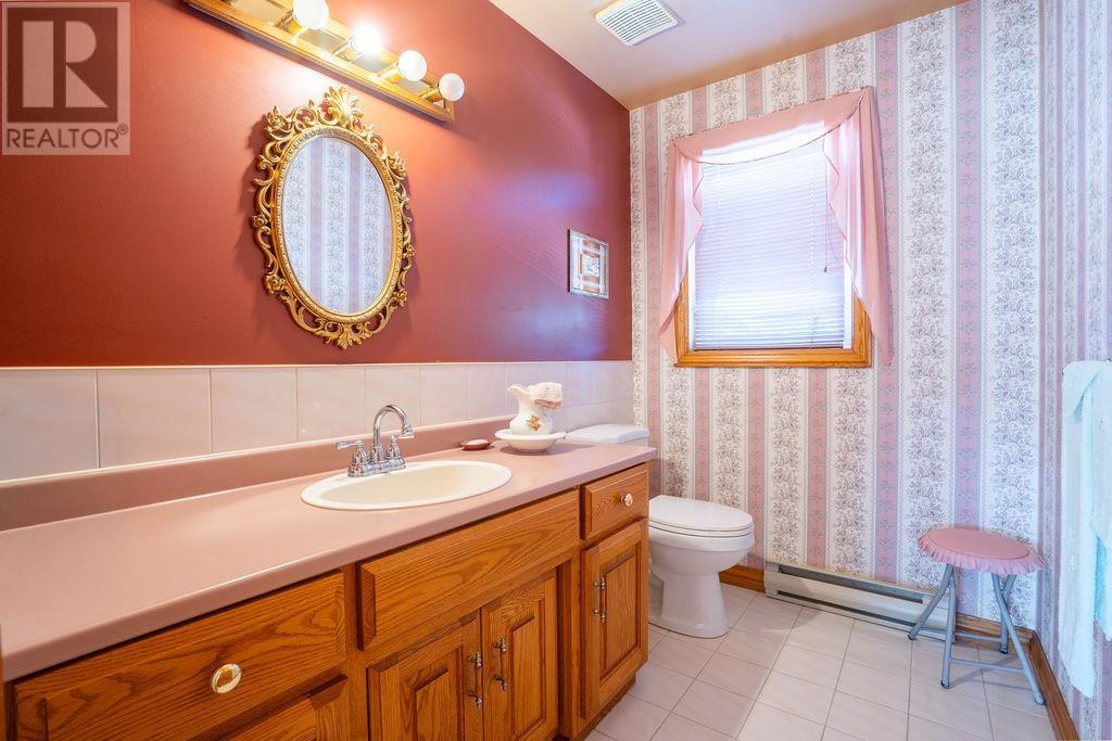 62 Bitonti Cres Property Photo 36