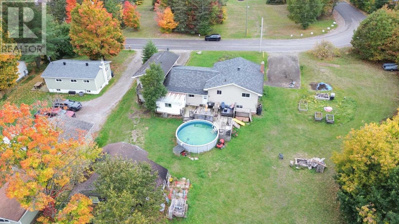 480 Moss Rd Property Photo 6