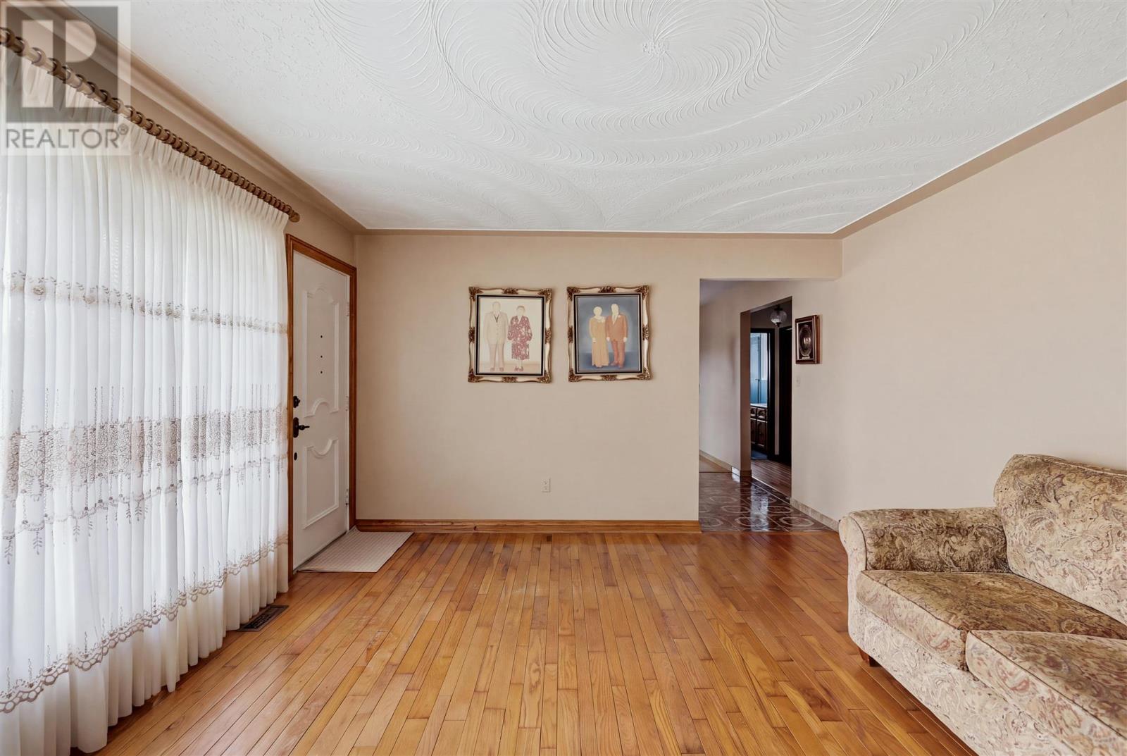 3 Dawson Ave Property Photo 2