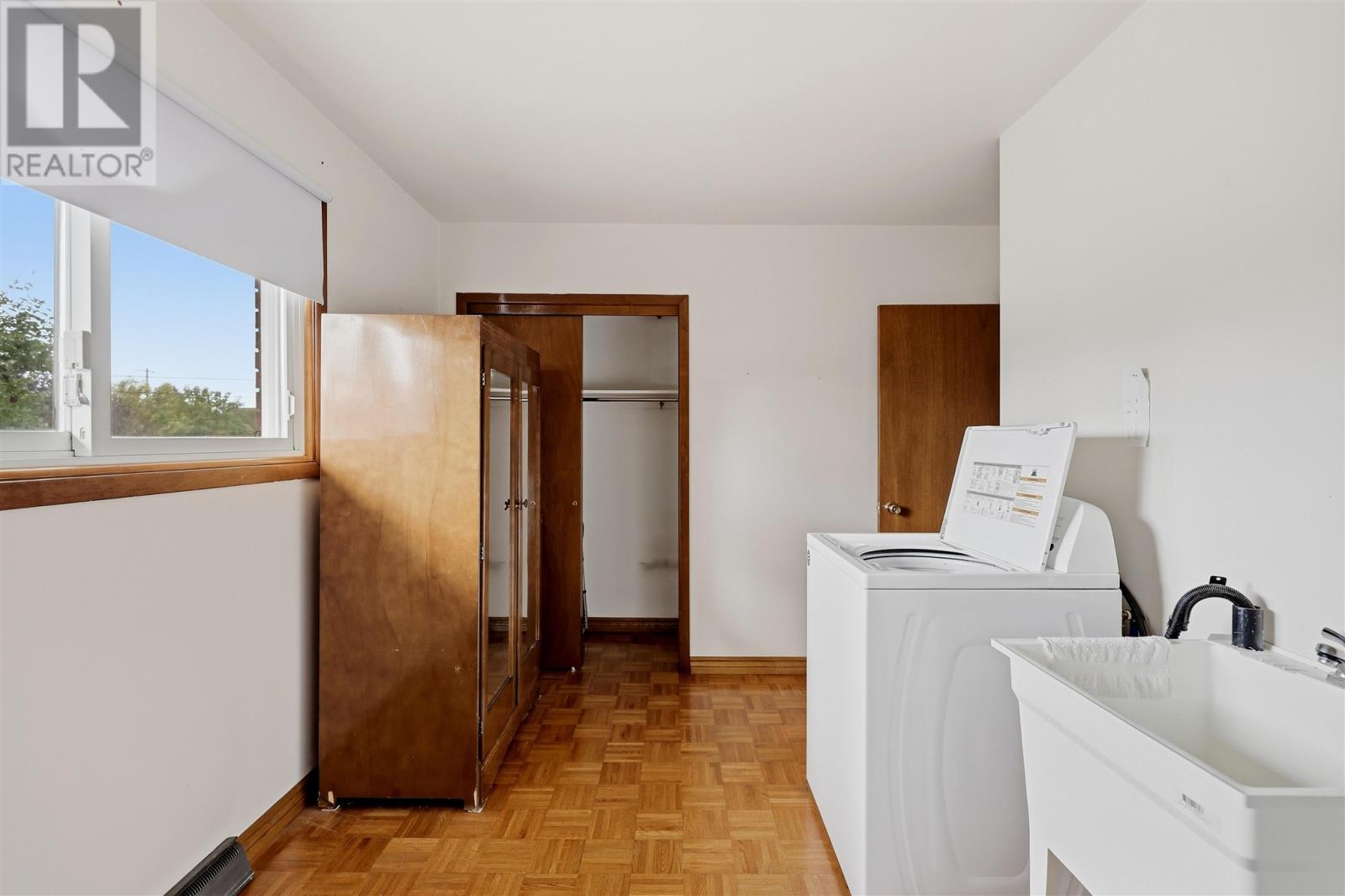 3 Dawson Ave Property Photo 16
