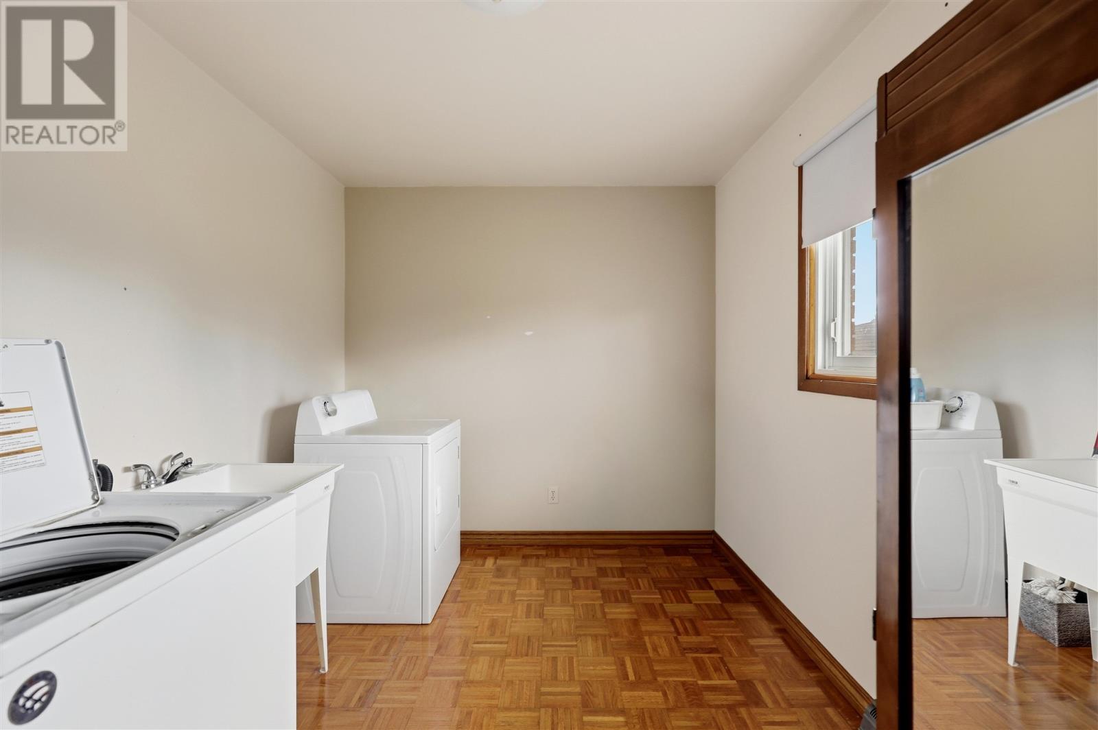 3 Dawson Ave Property Photo 17