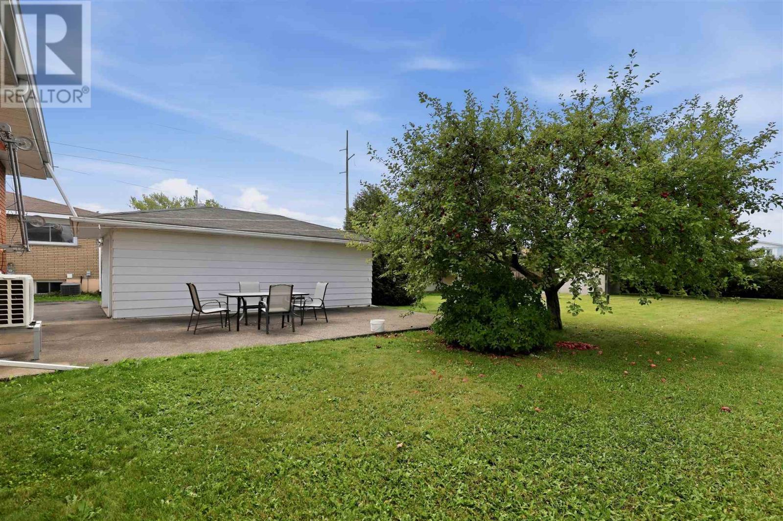 3 Dawson Ave Property Photo 31