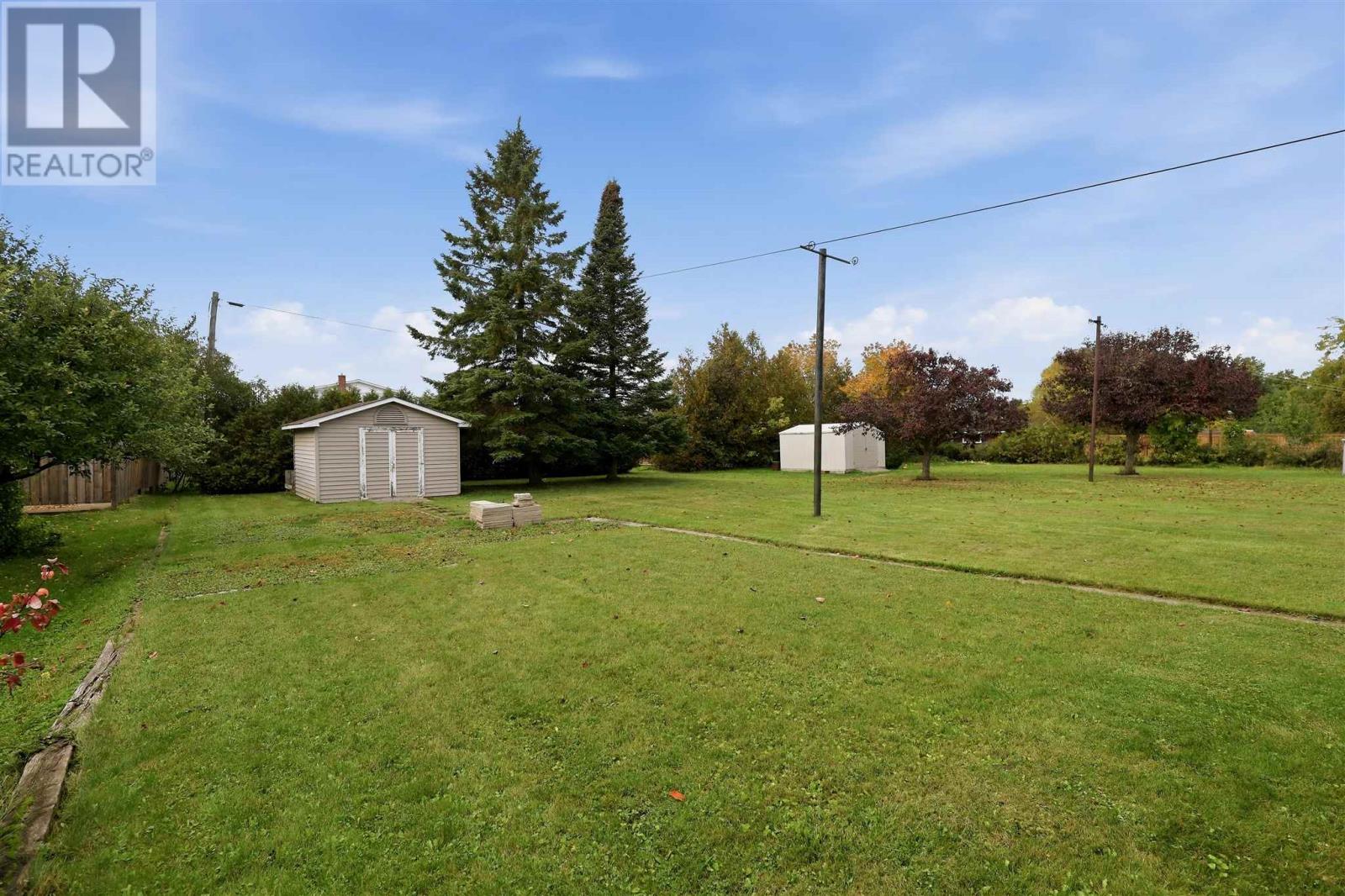 3 Dawson Ave Property Photo 35