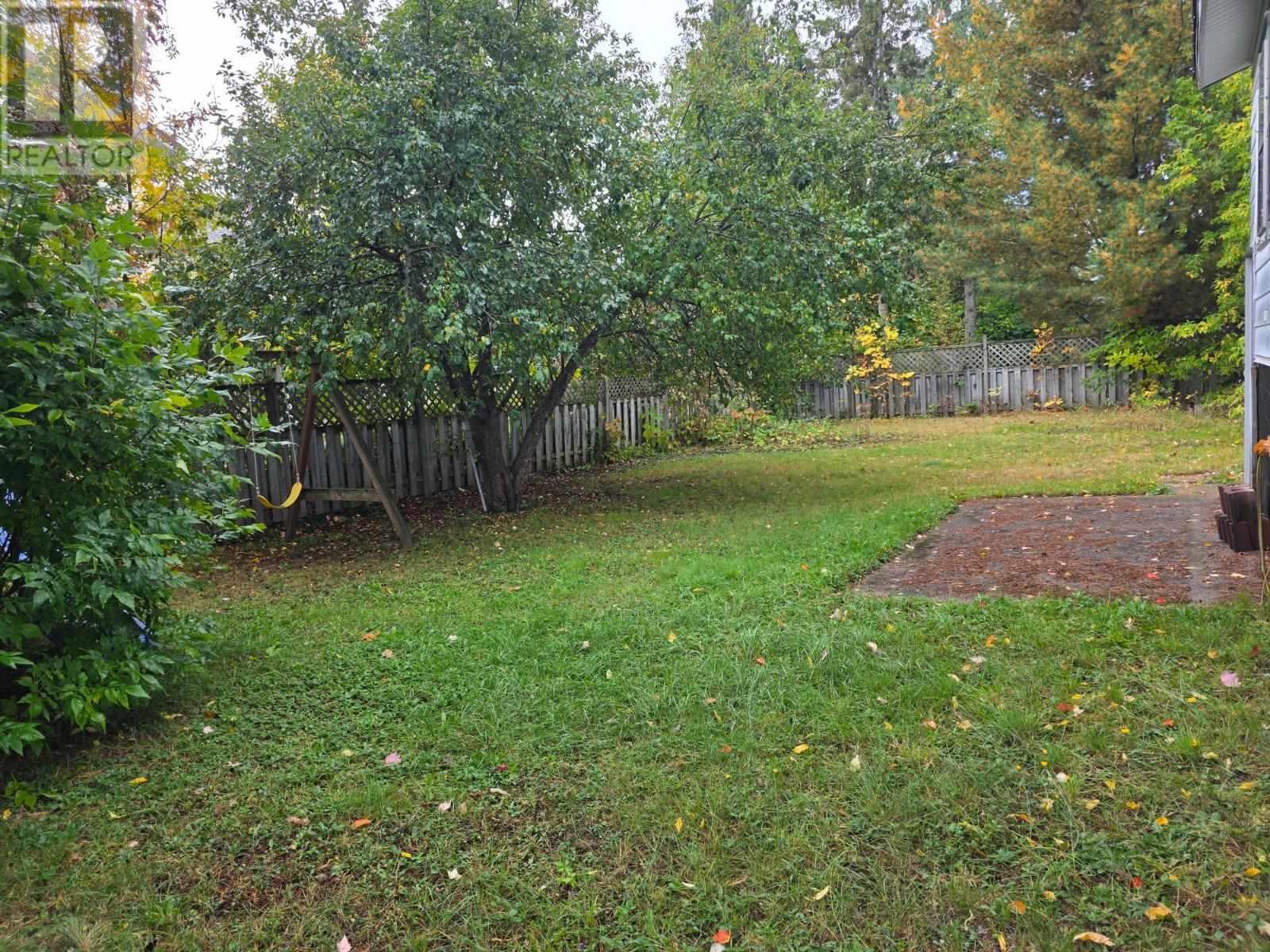177 River Rd Property Photo 5