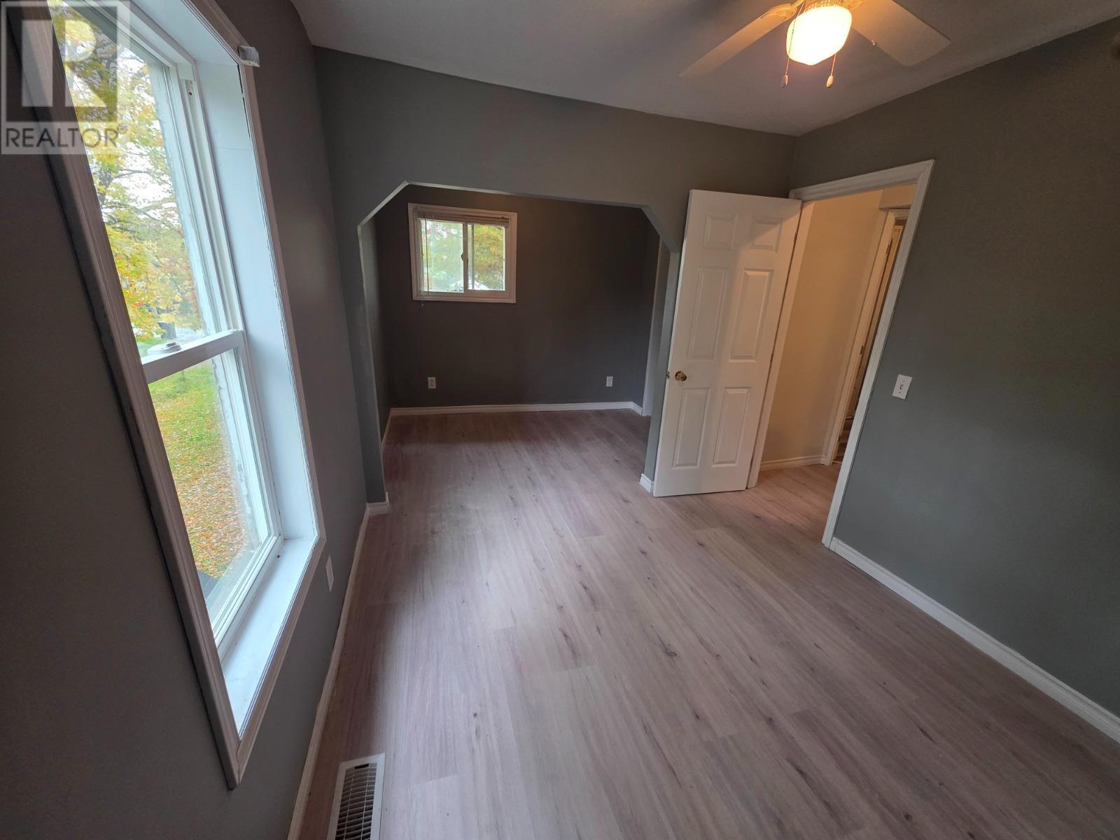 177 River Rd Property Photo 12