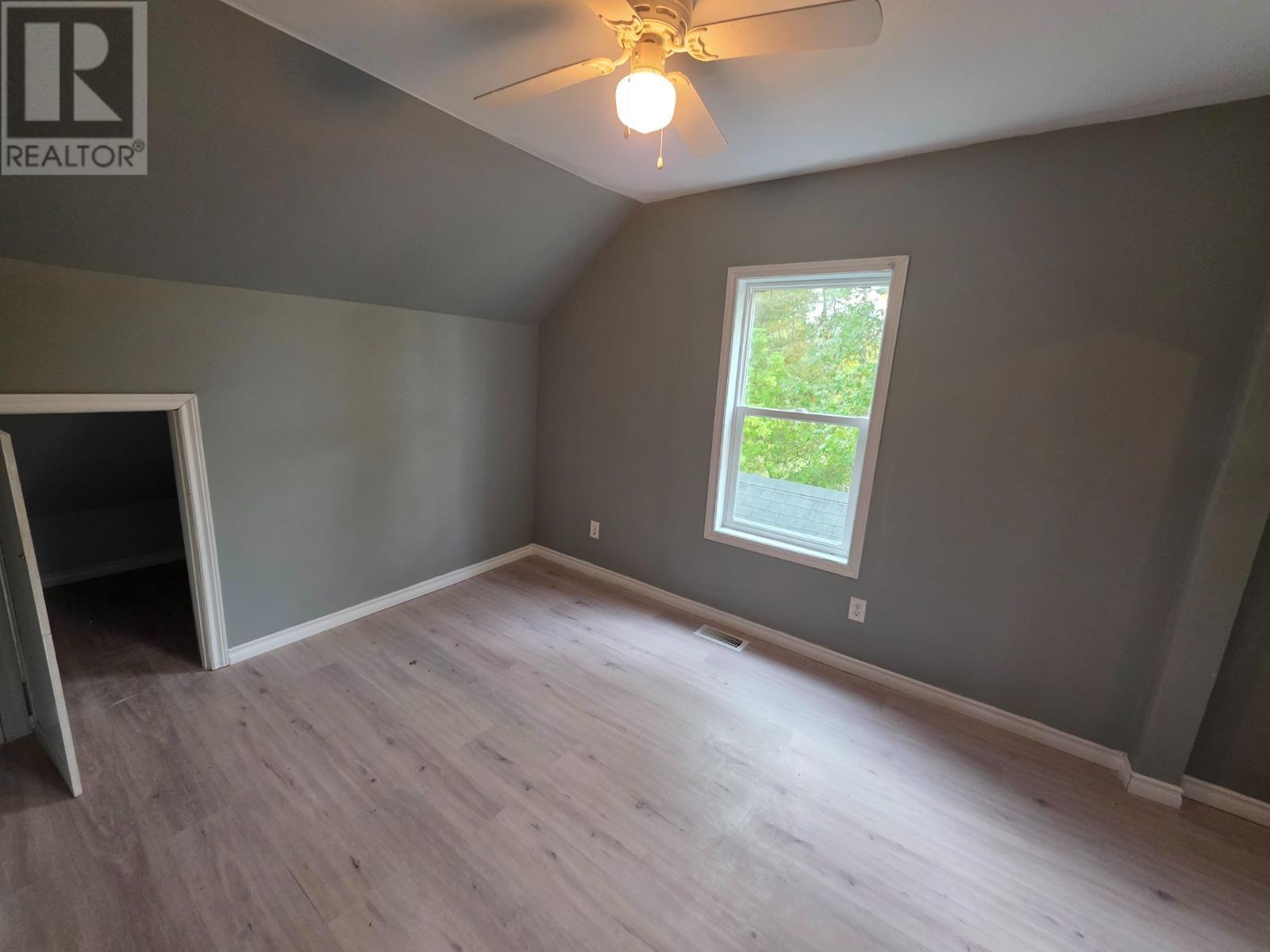 177 River Rd Property Photo 15